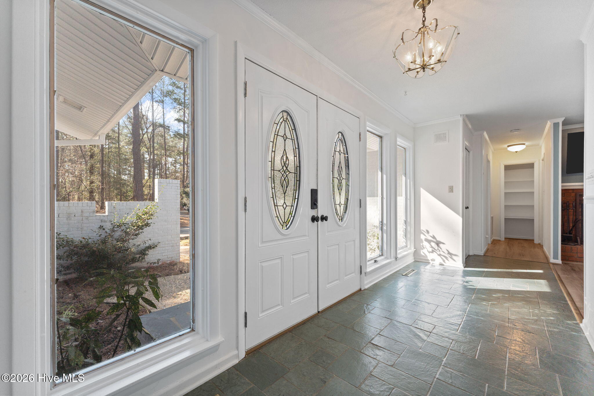 10 Fairway Drive