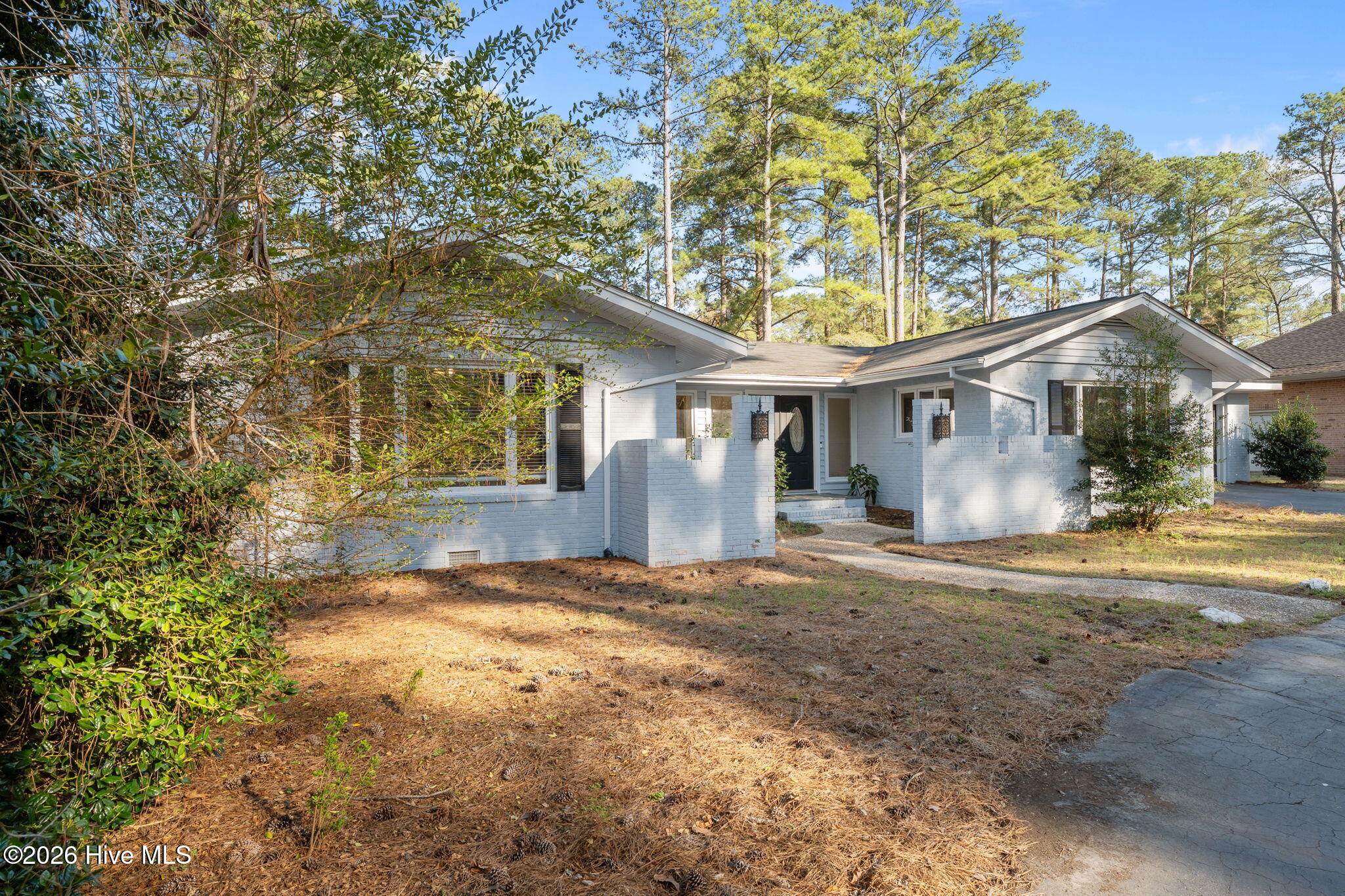 10 Fairway Drive