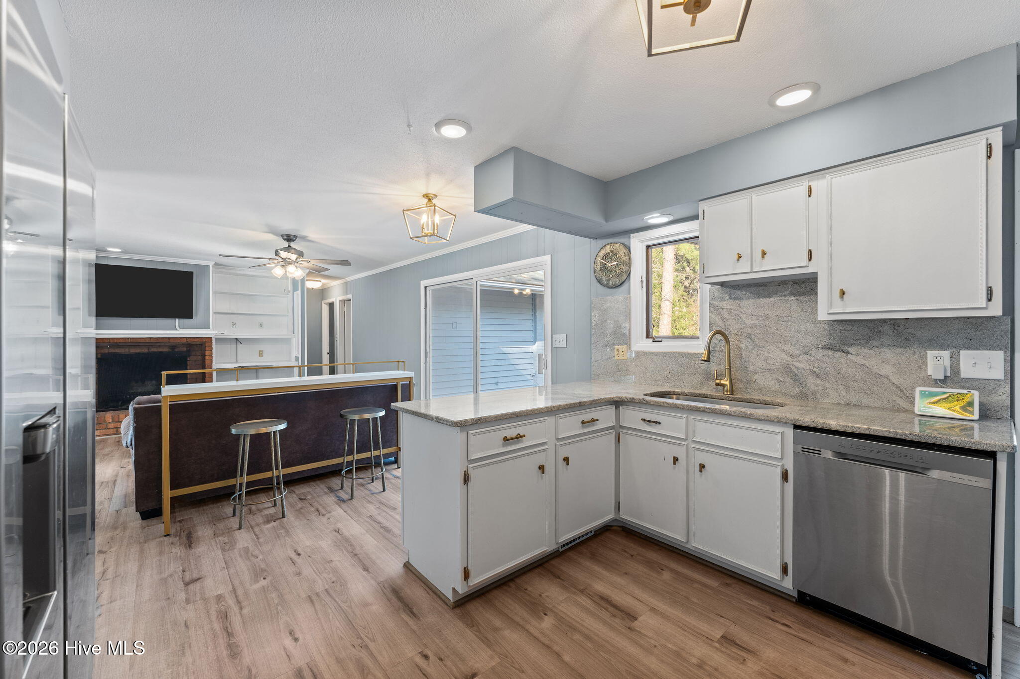 10 Fairway Drive
