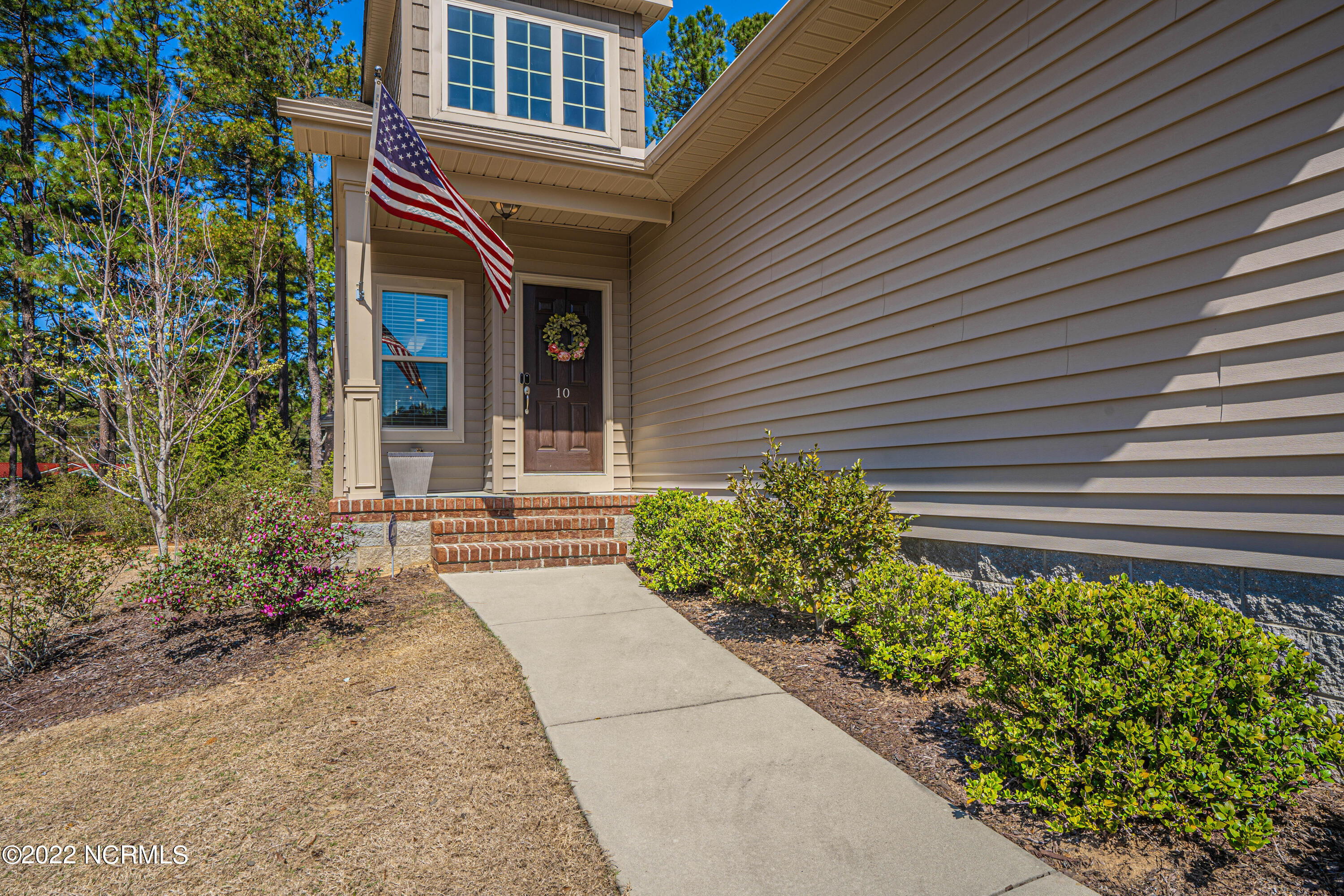 10 Cypress Circle