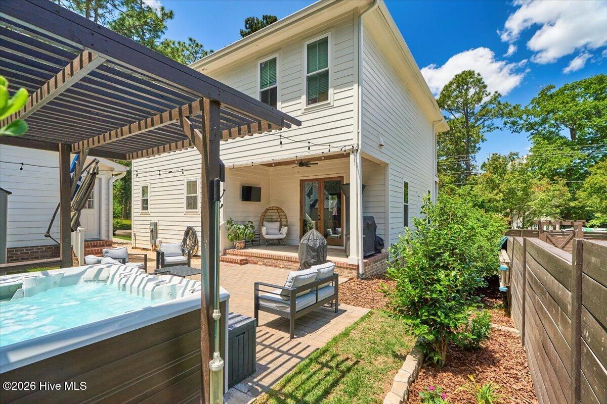 405 N May Street