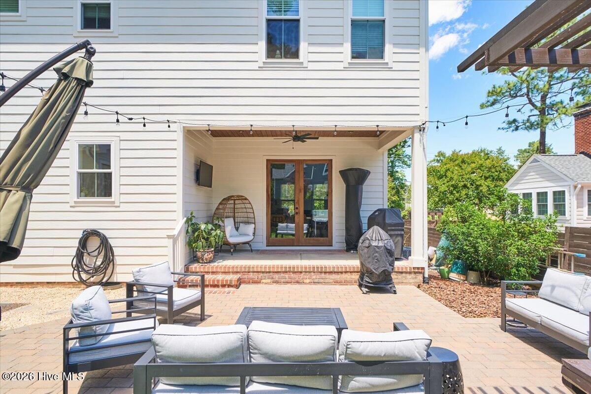405 N May Street