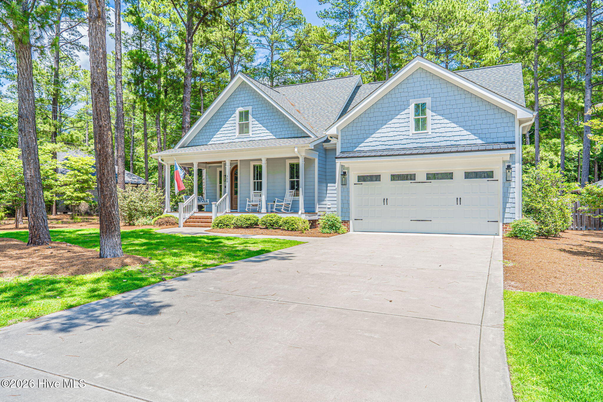 380 Lake Forest Drive SE