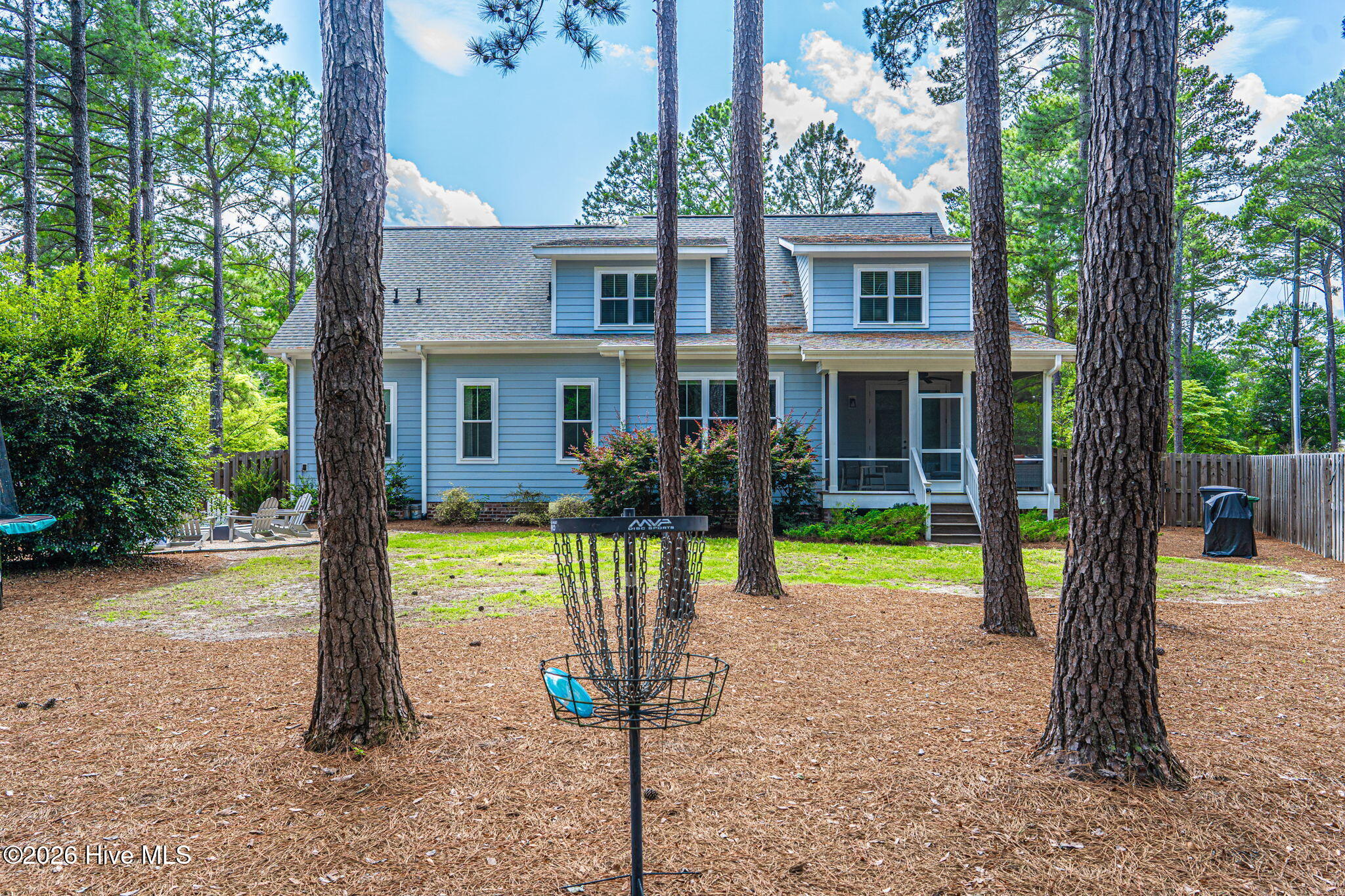 380 Lake Forest Drive SE