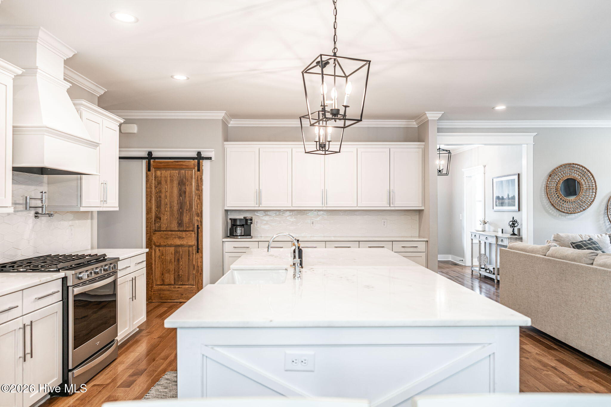 380 Lake Forest Drive SE