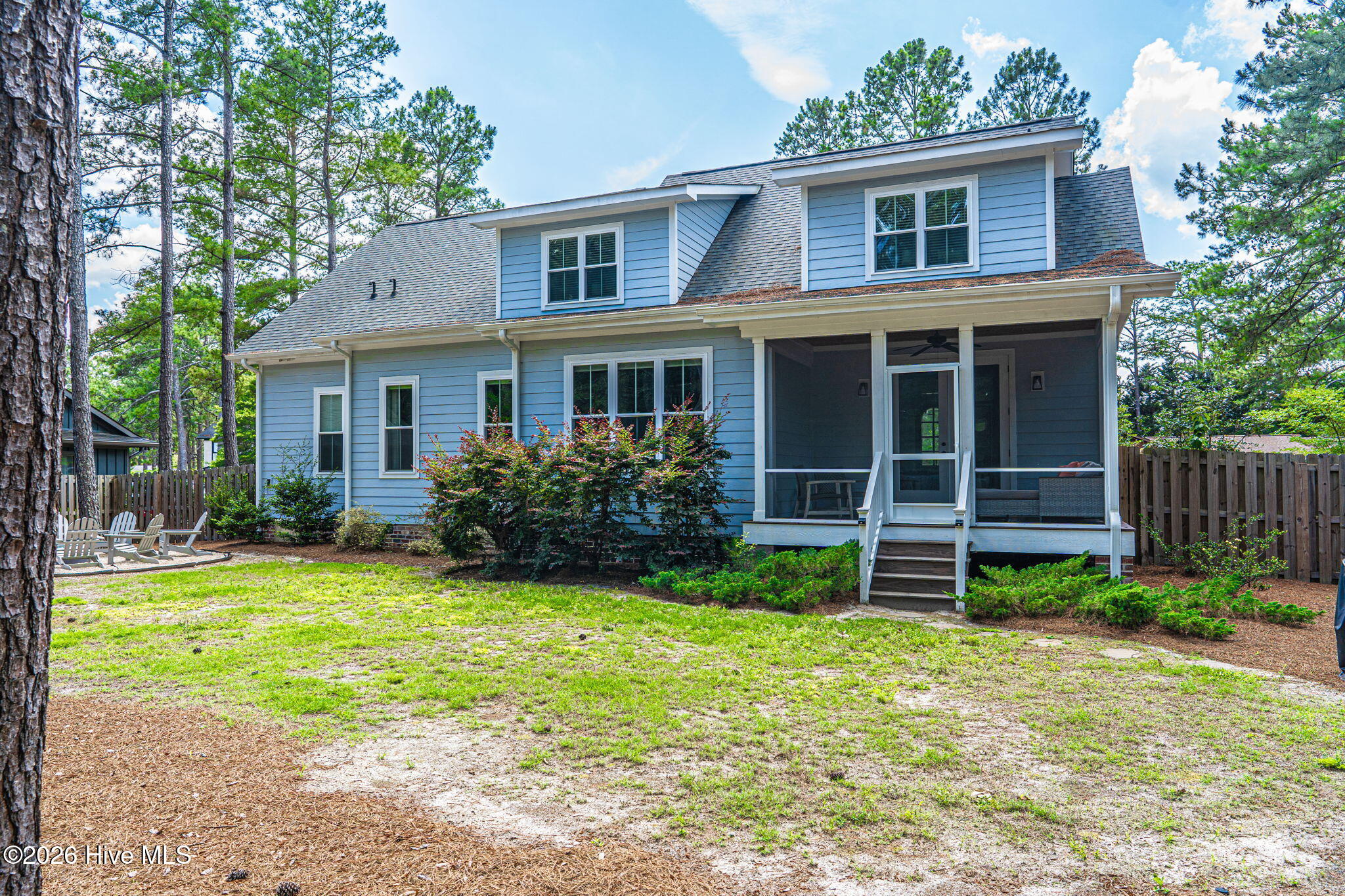 380 Lake Forest Drive SE