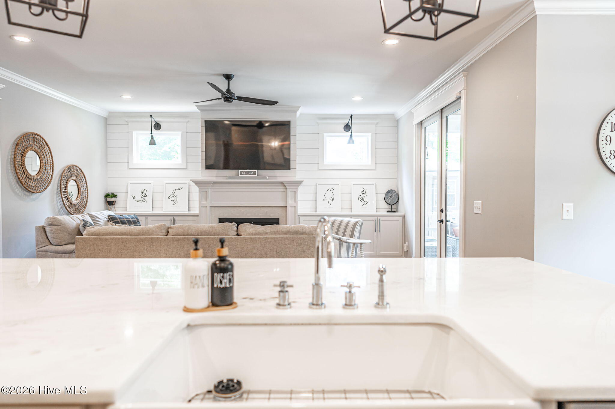380 Lake Forest Drive SE