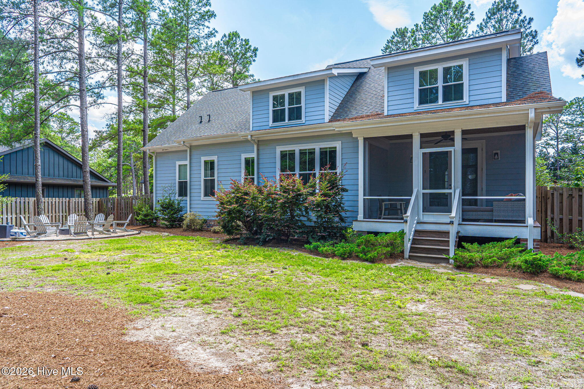 380 Lake Forest Drive SE