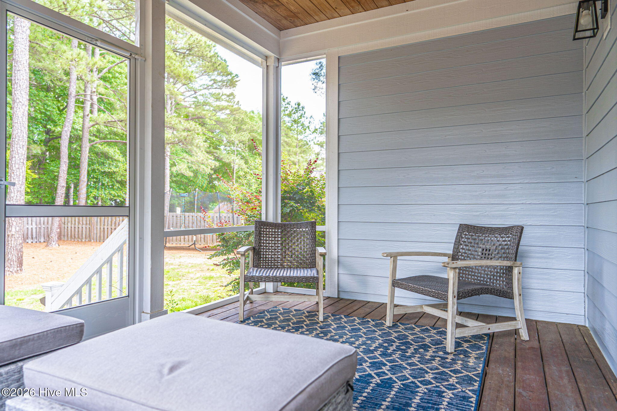 380 Lake Forest Drive SE