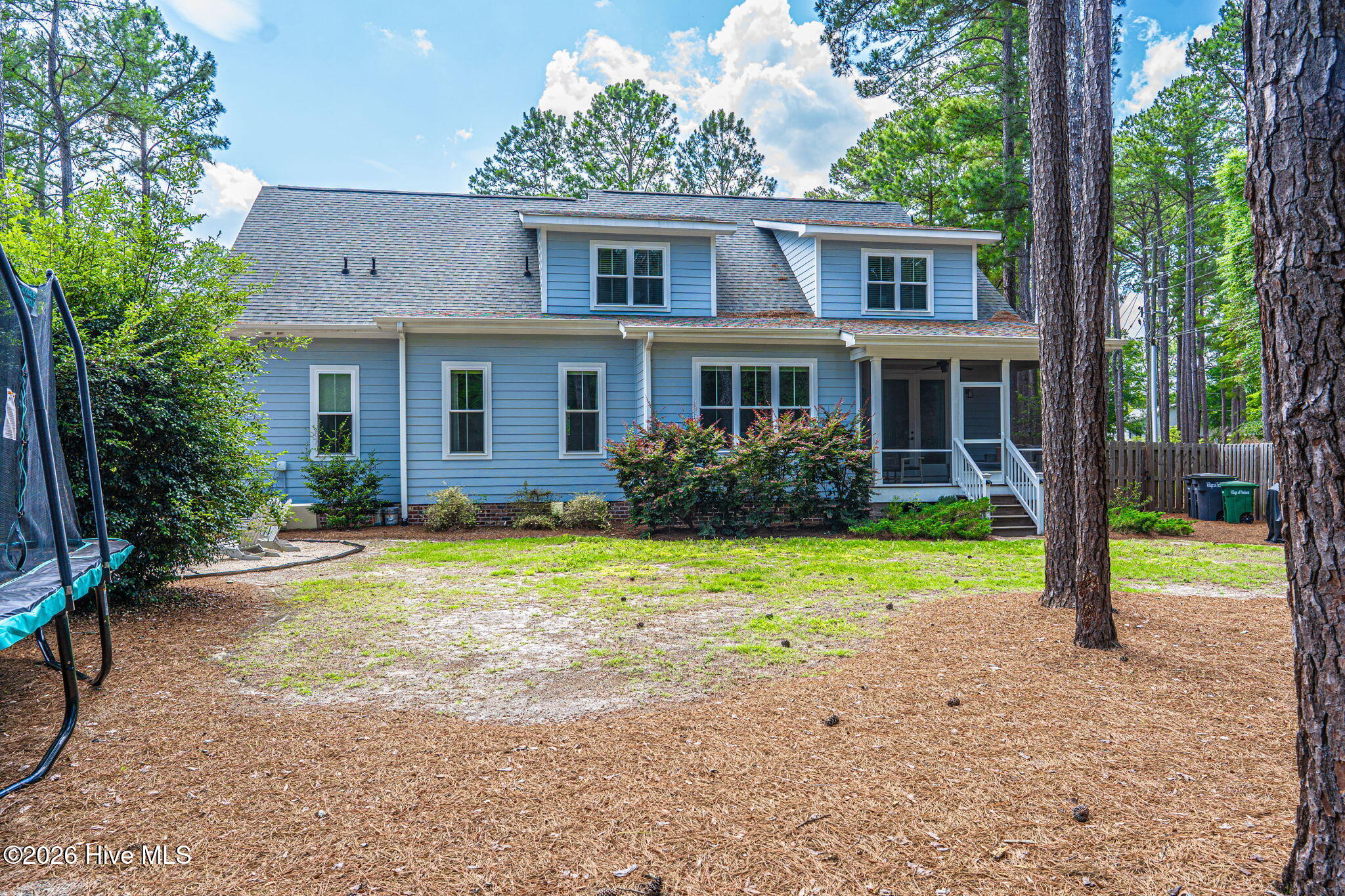 380 Lake Forest Drive SE