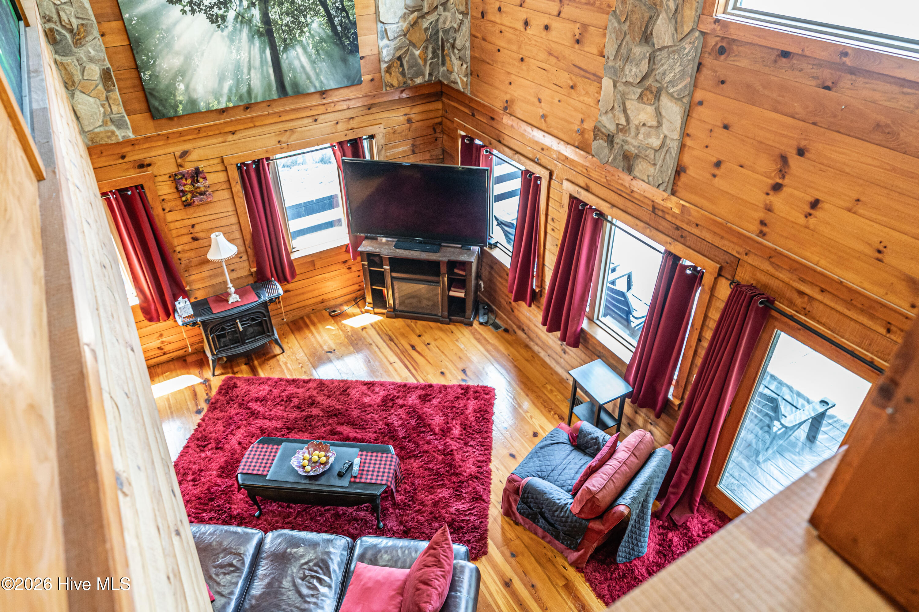 105 Lakewood Drive