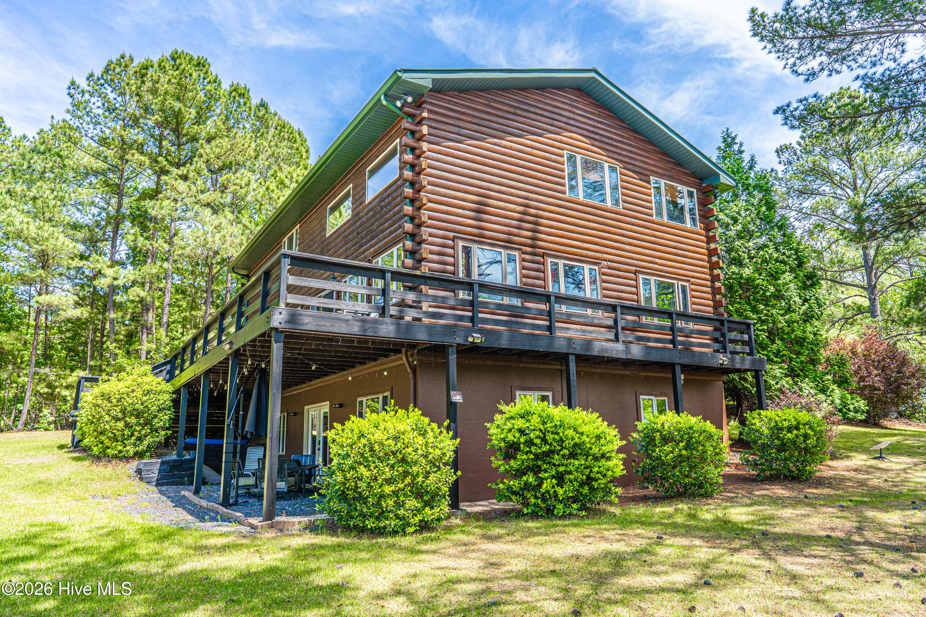 105 Lakewood Drive