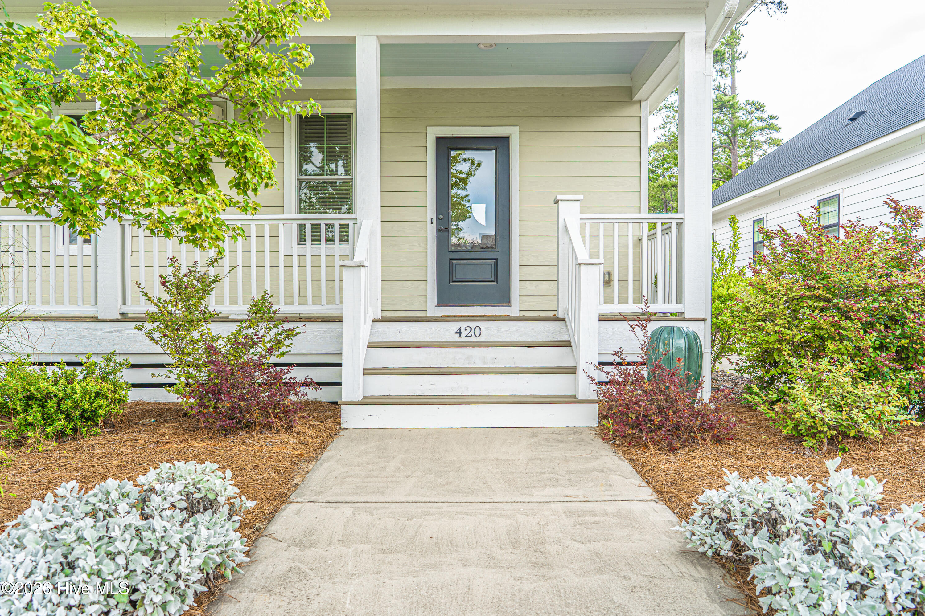 420 Manning Square