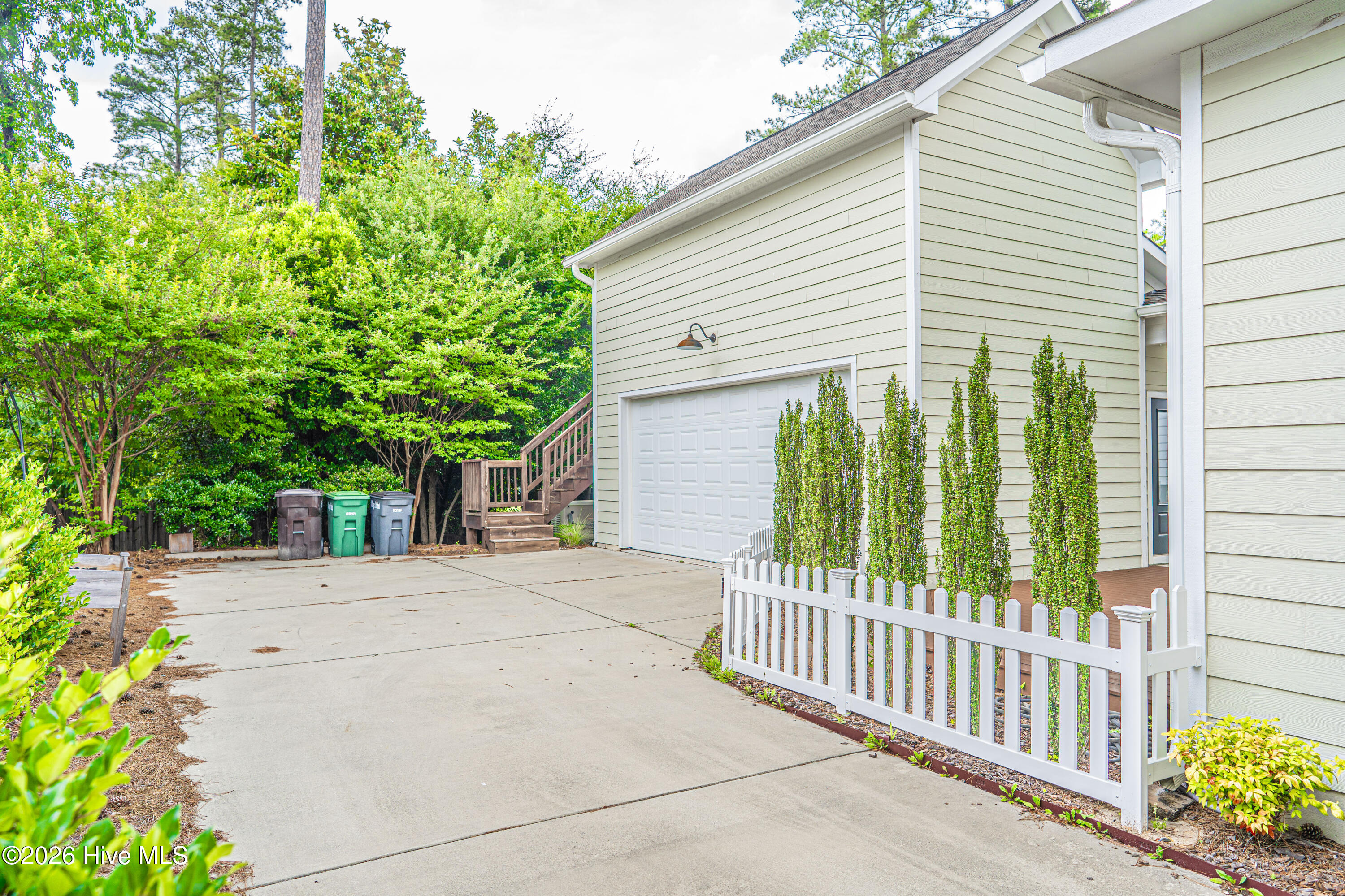 420 Manning Square