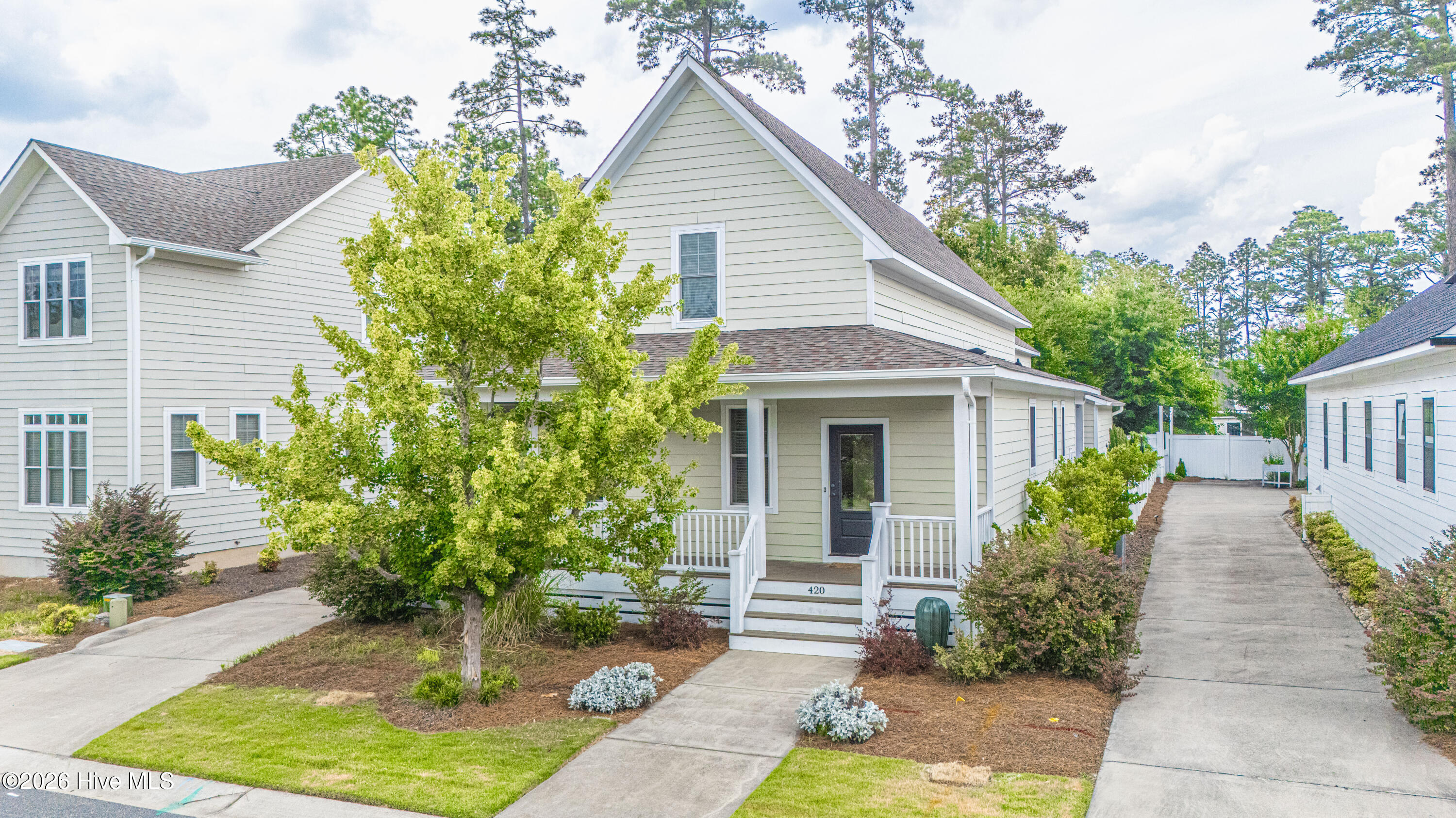 420 Manning Square