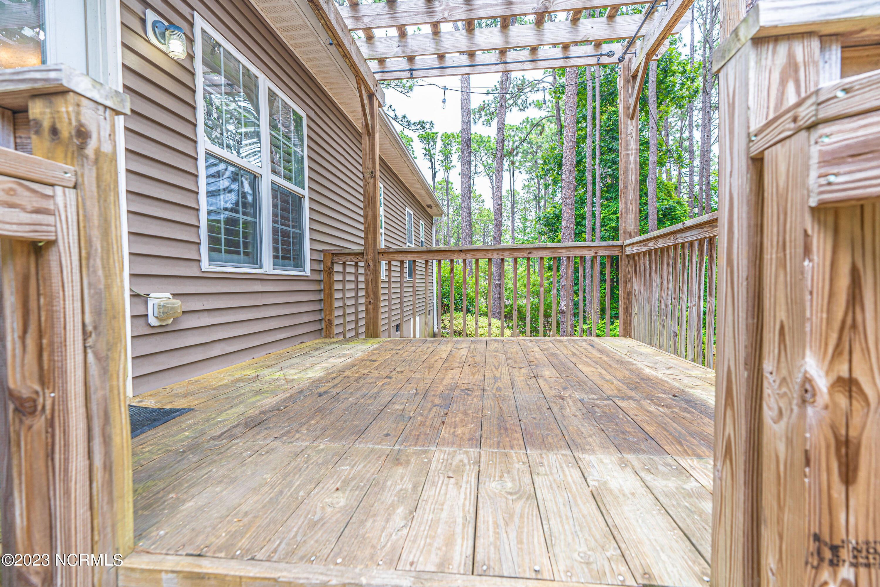 465 Crestview Road