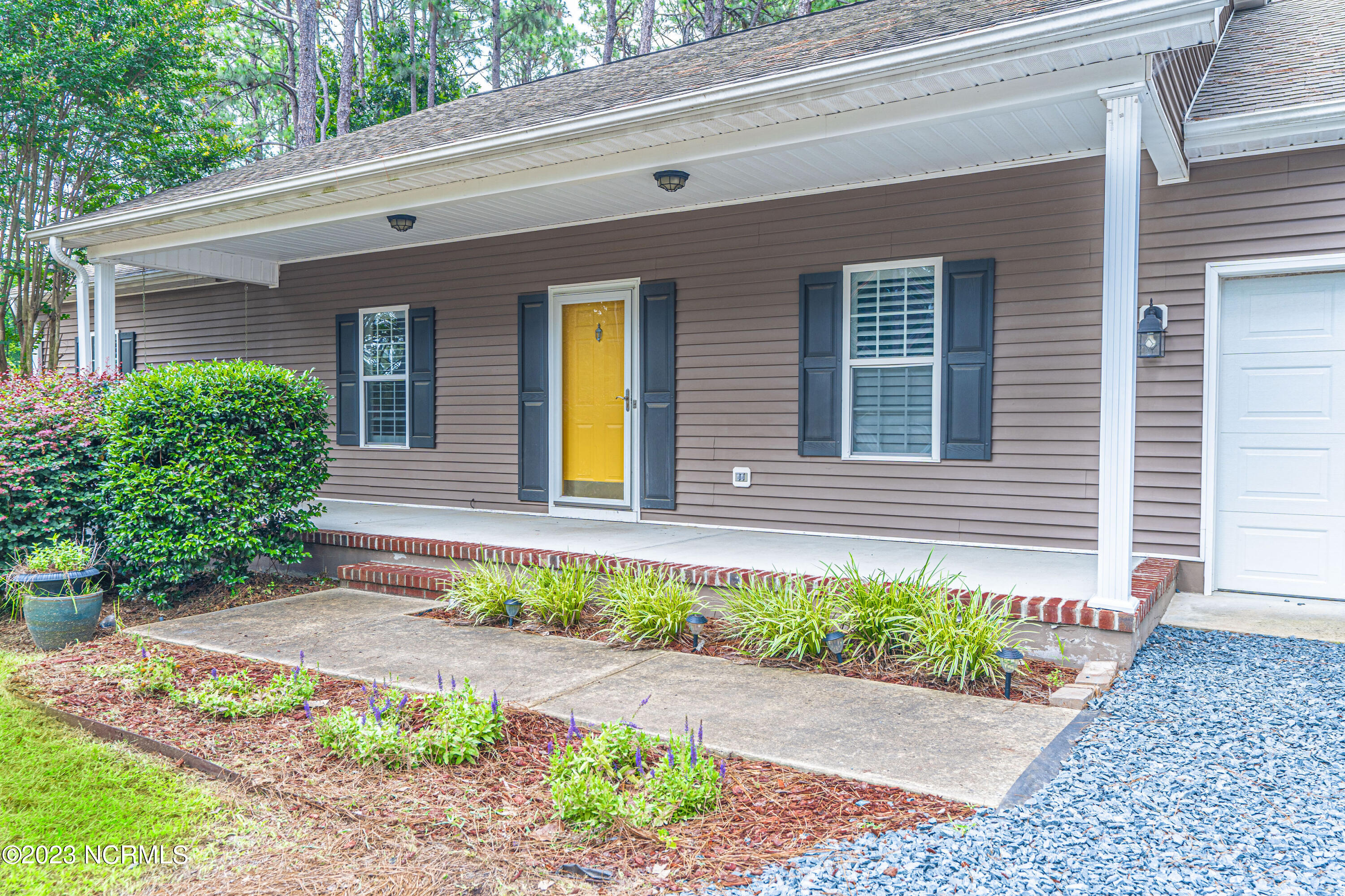 465 Crestview Road