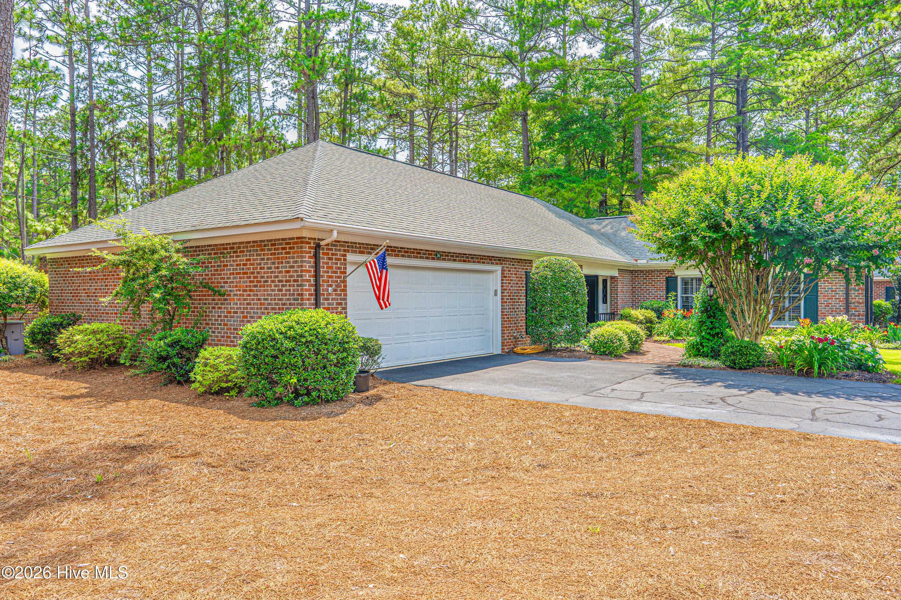 36 Courtney Place