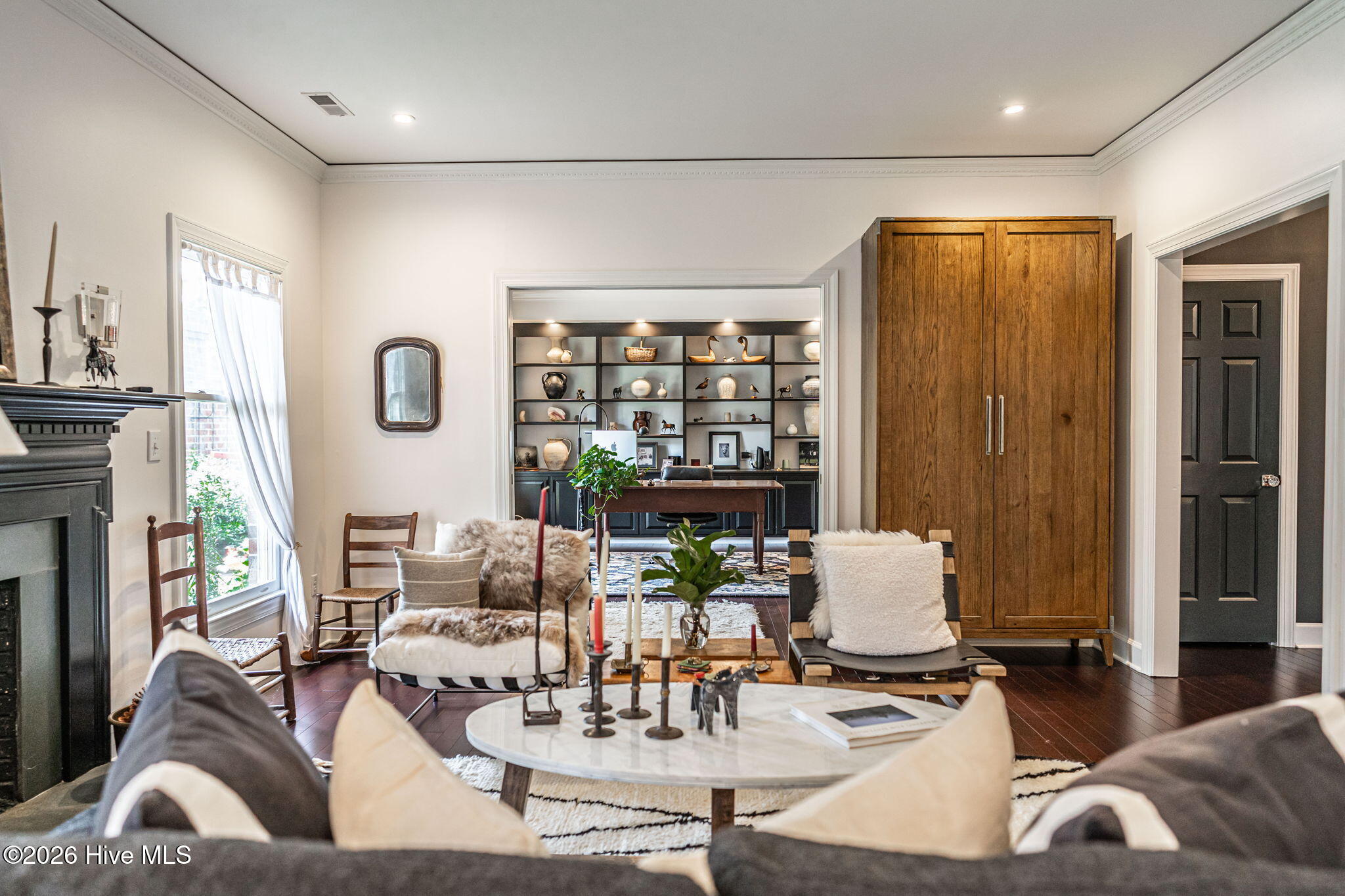 36 Courtney Place