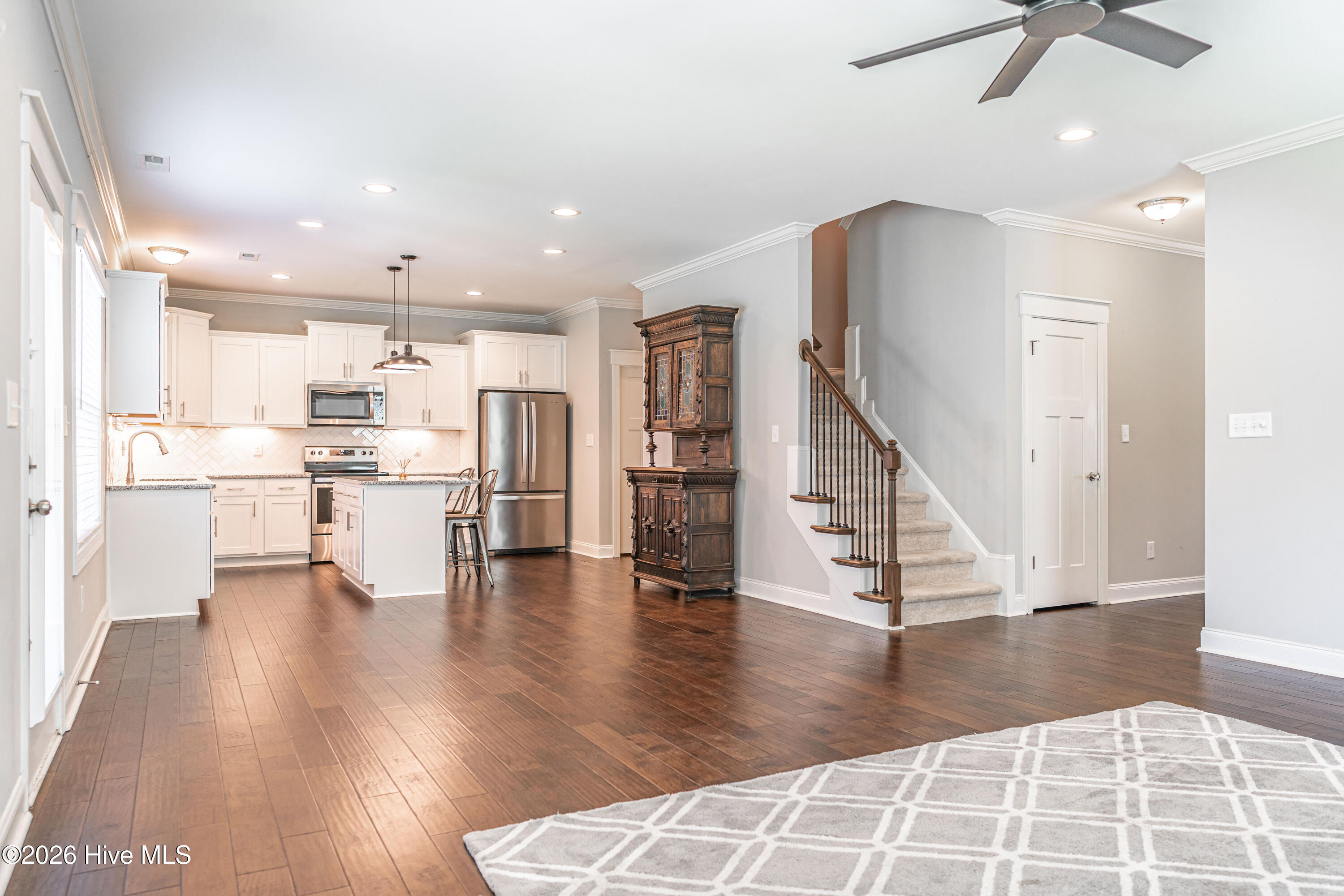 654 Cromwell Court