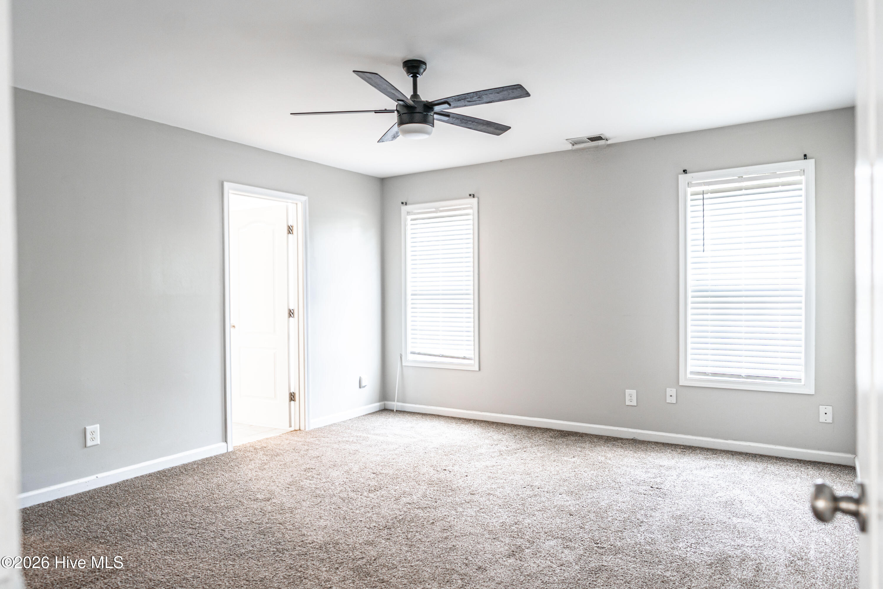 112 Holly Oak Circle