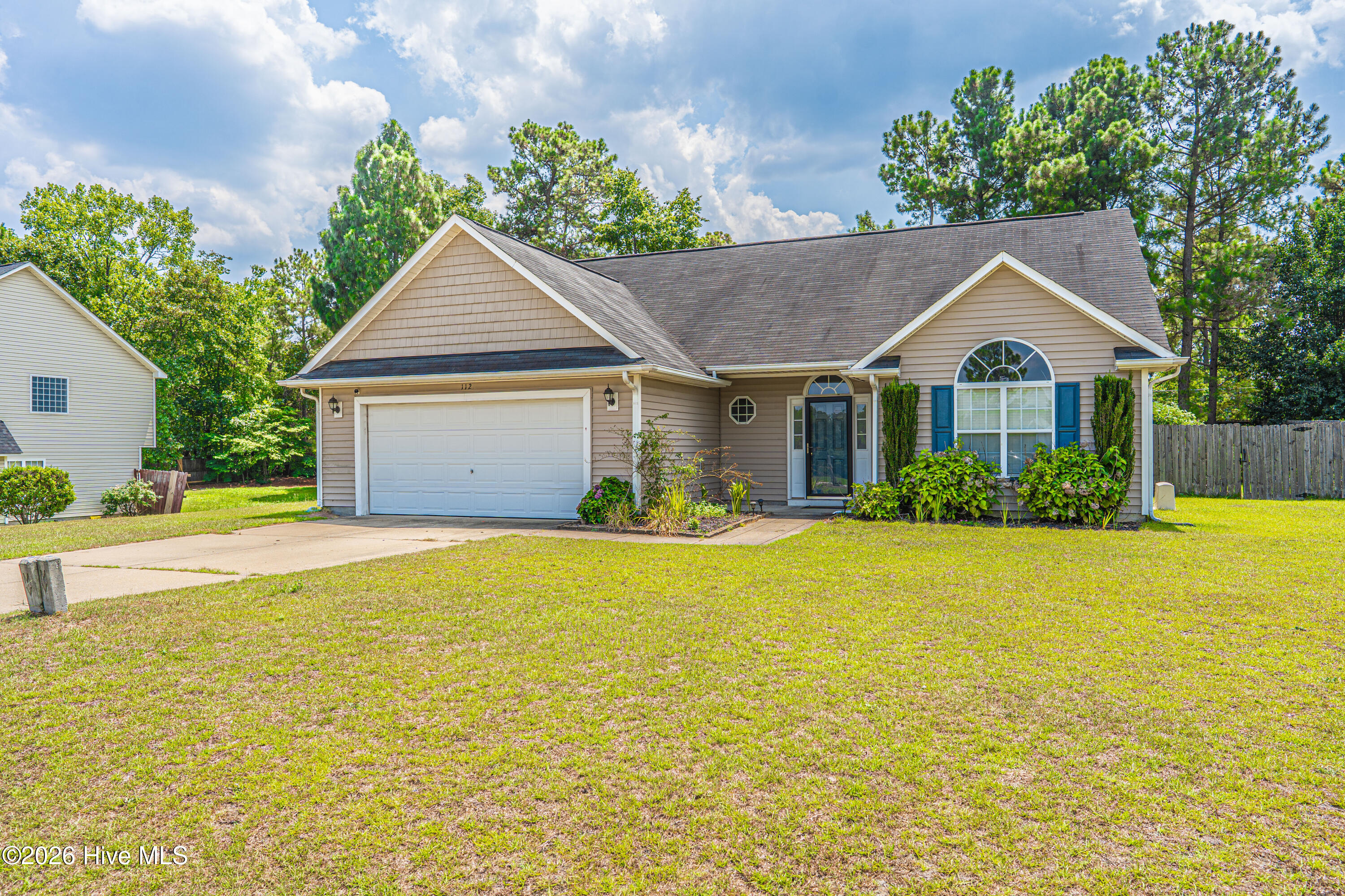 112 Holly Oak Circle