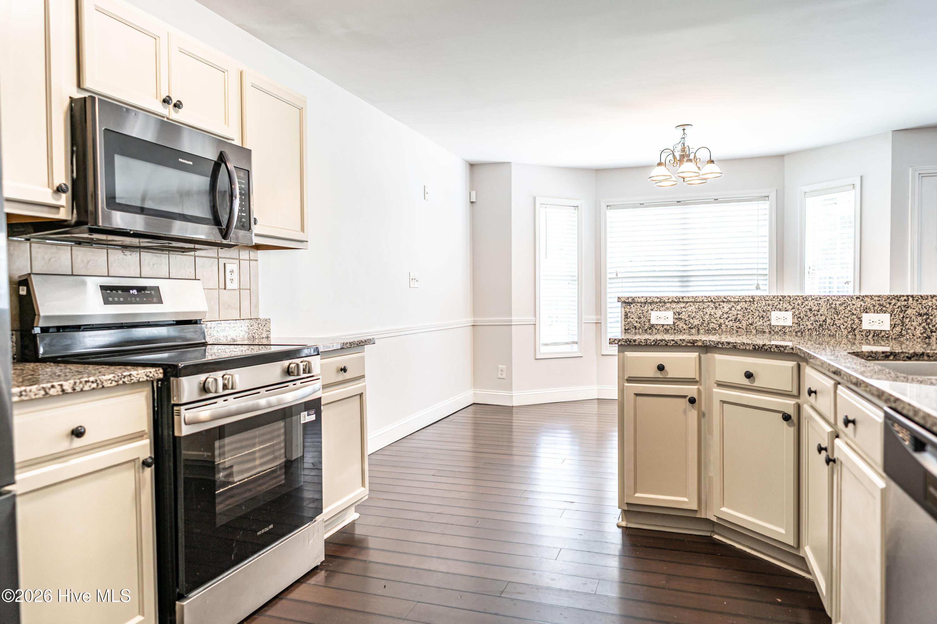 112 Holly Oak Circle