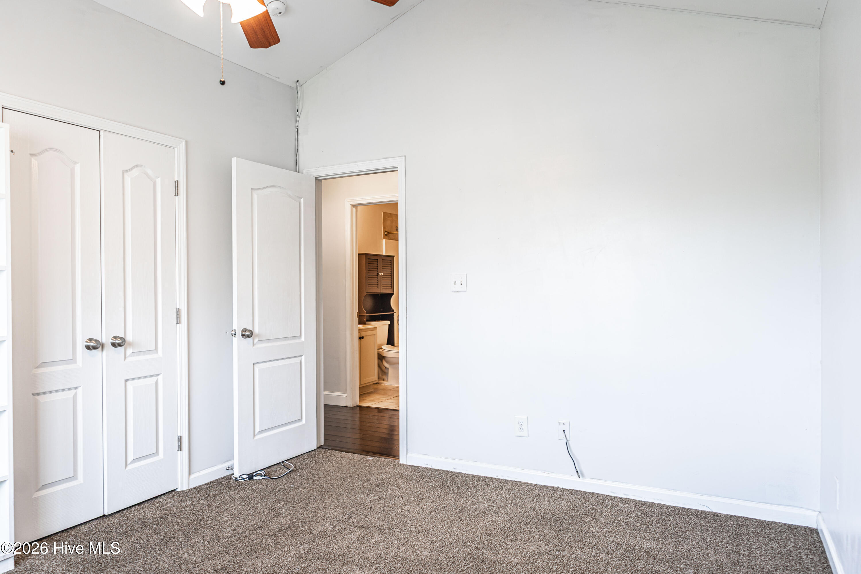 112 Holly Oak Circle