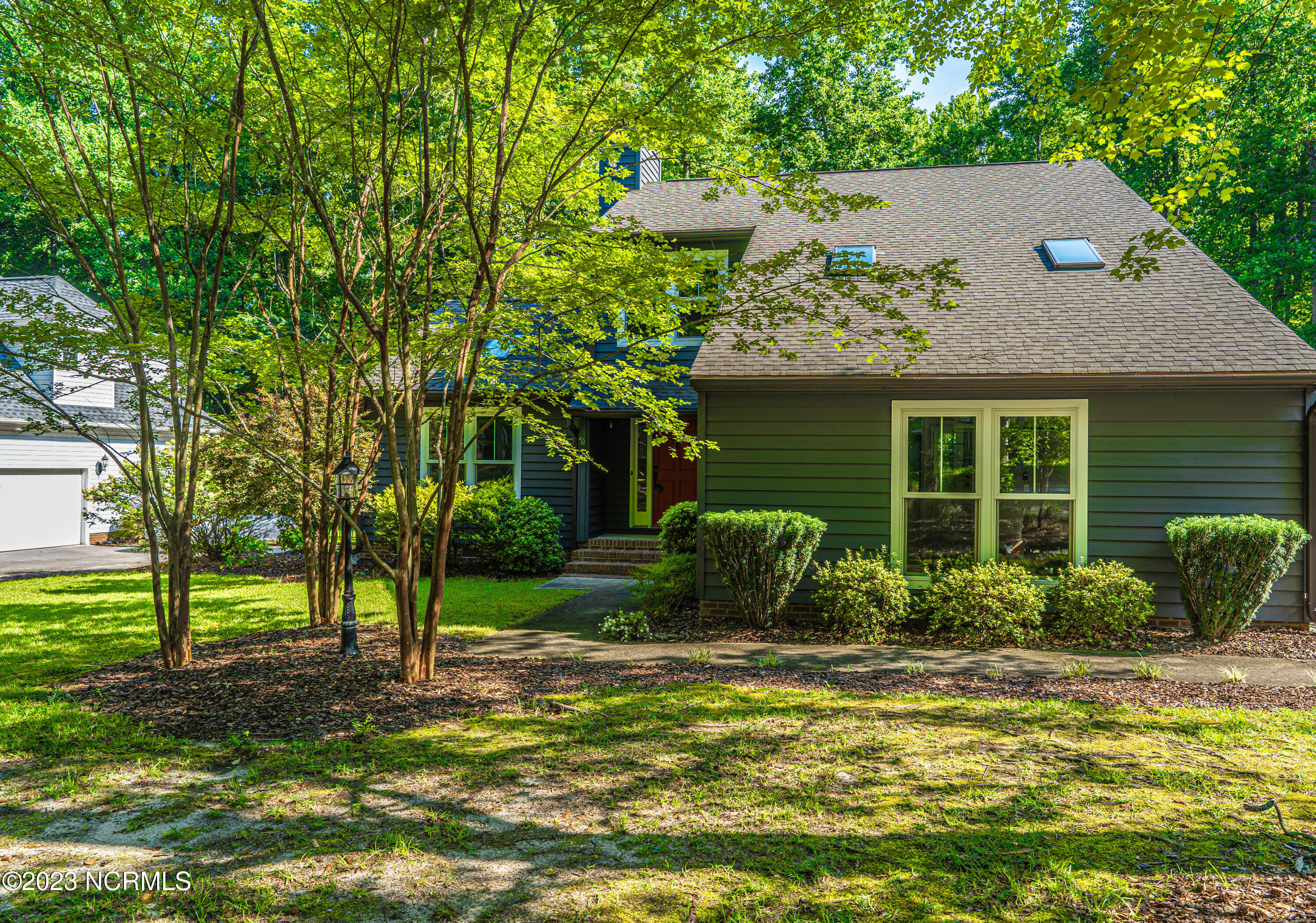 145 Sandhurst Place