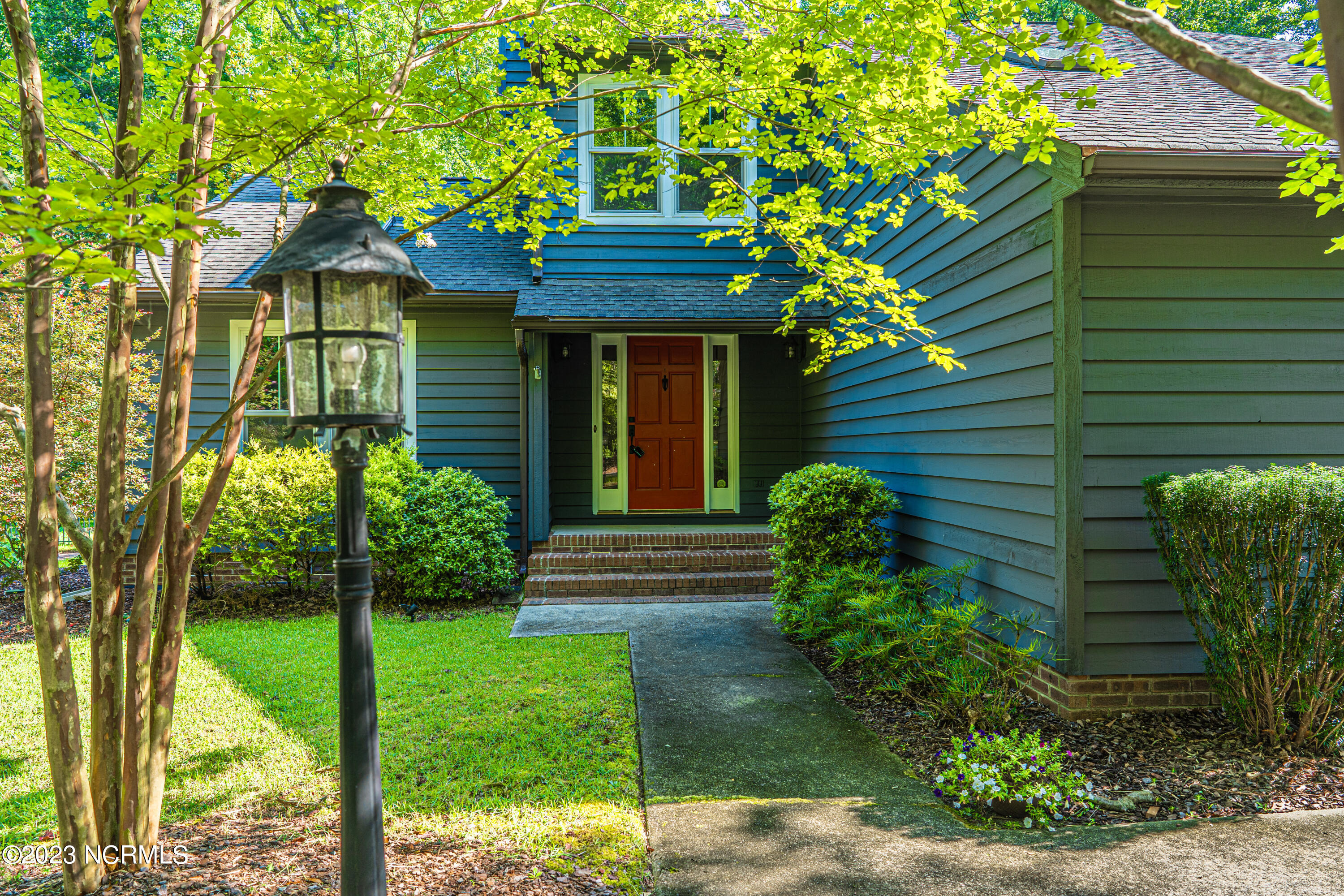 145 Sandhurst Place