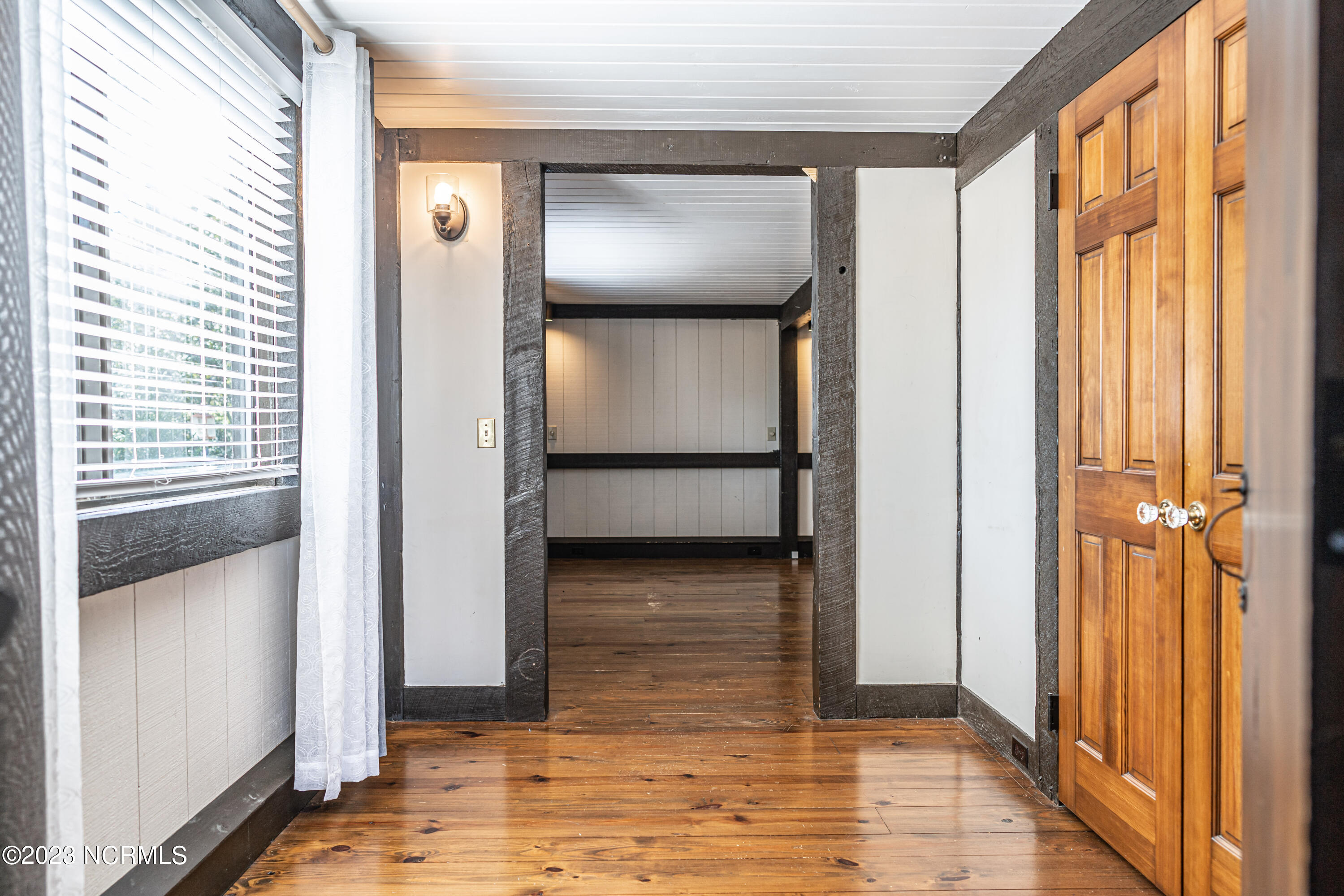 19 Shenecossett Lane