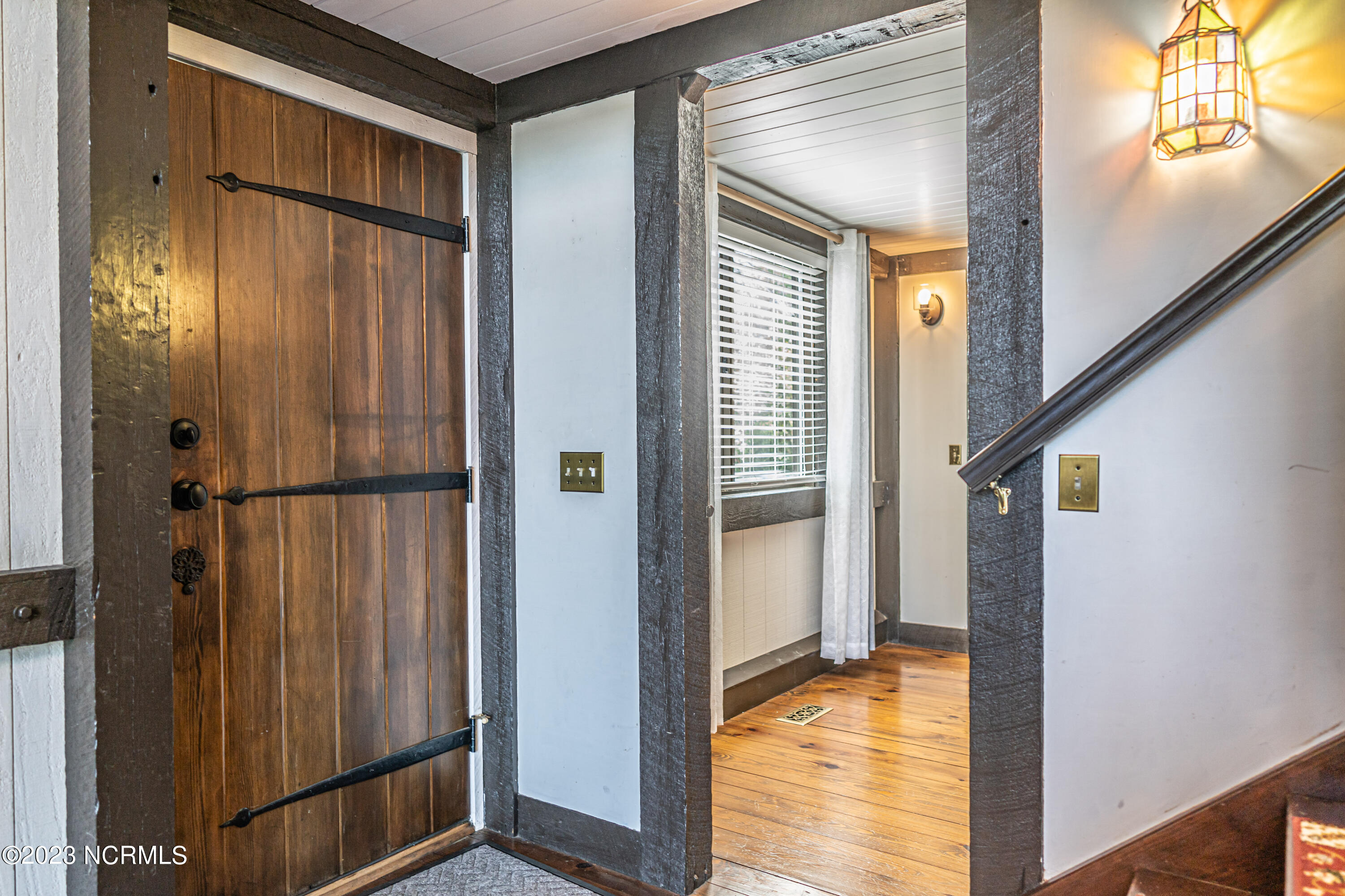 19 Shenecossett Lane