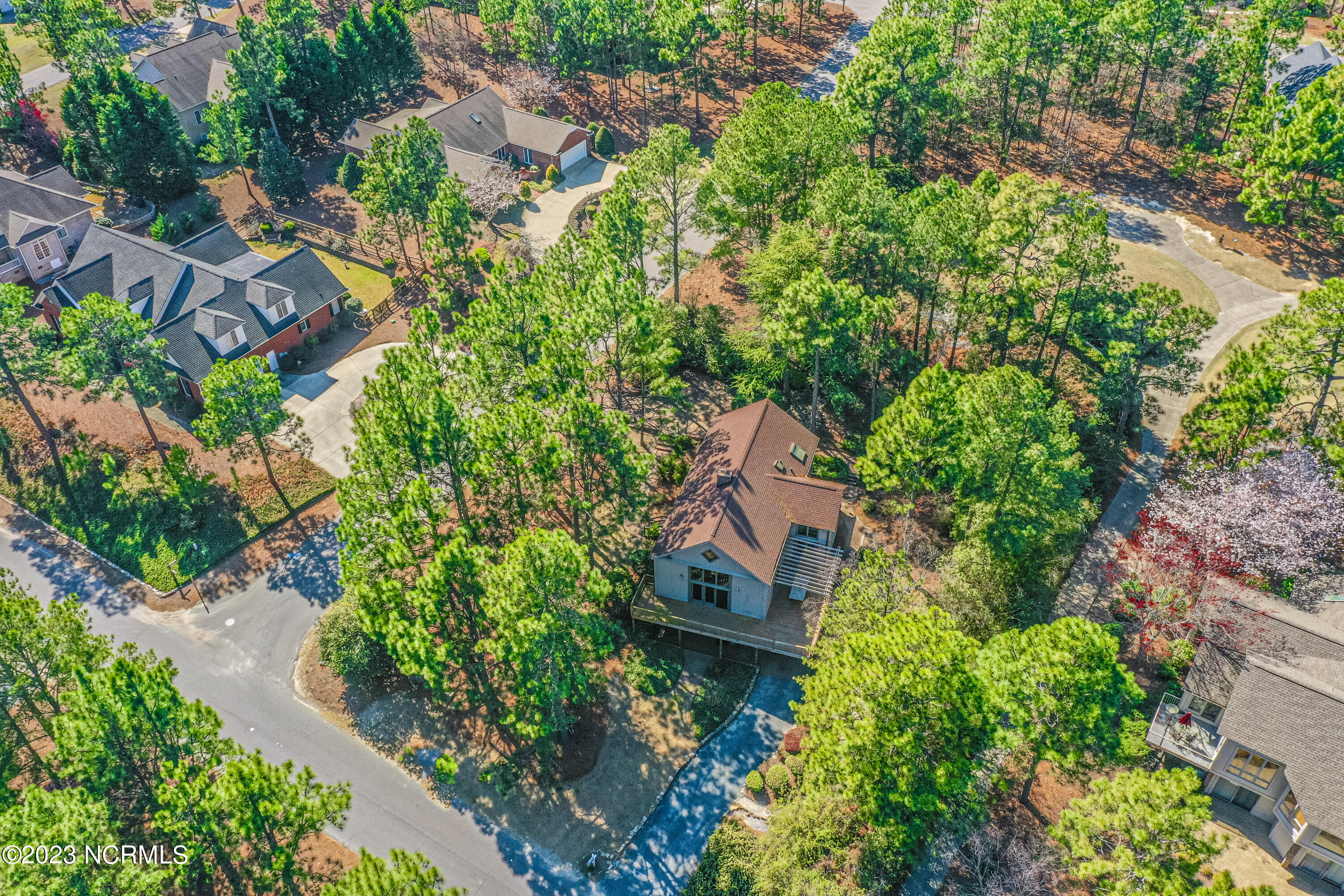 19 Shenecossett Lane