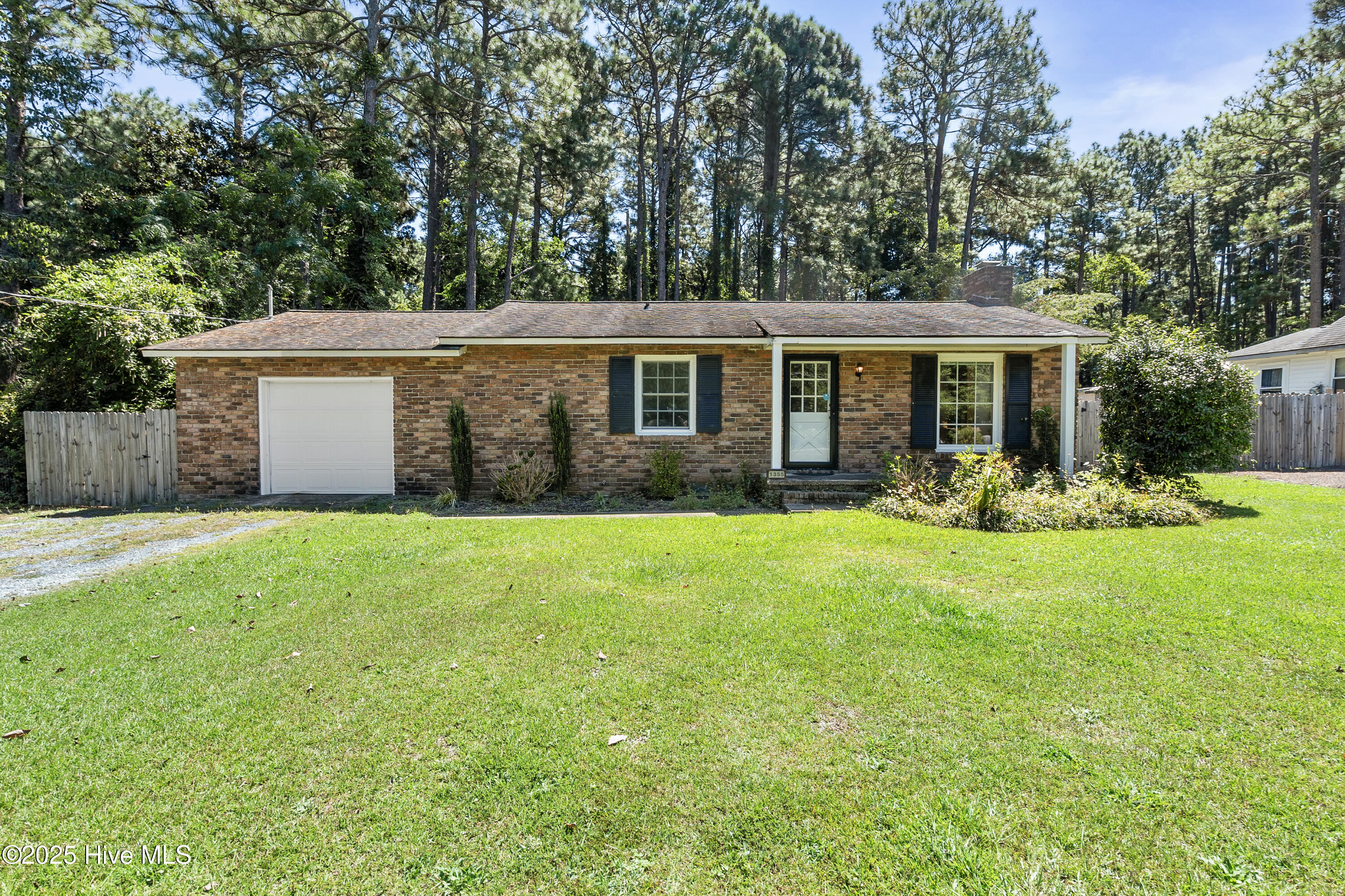 1355 N Ridge Street