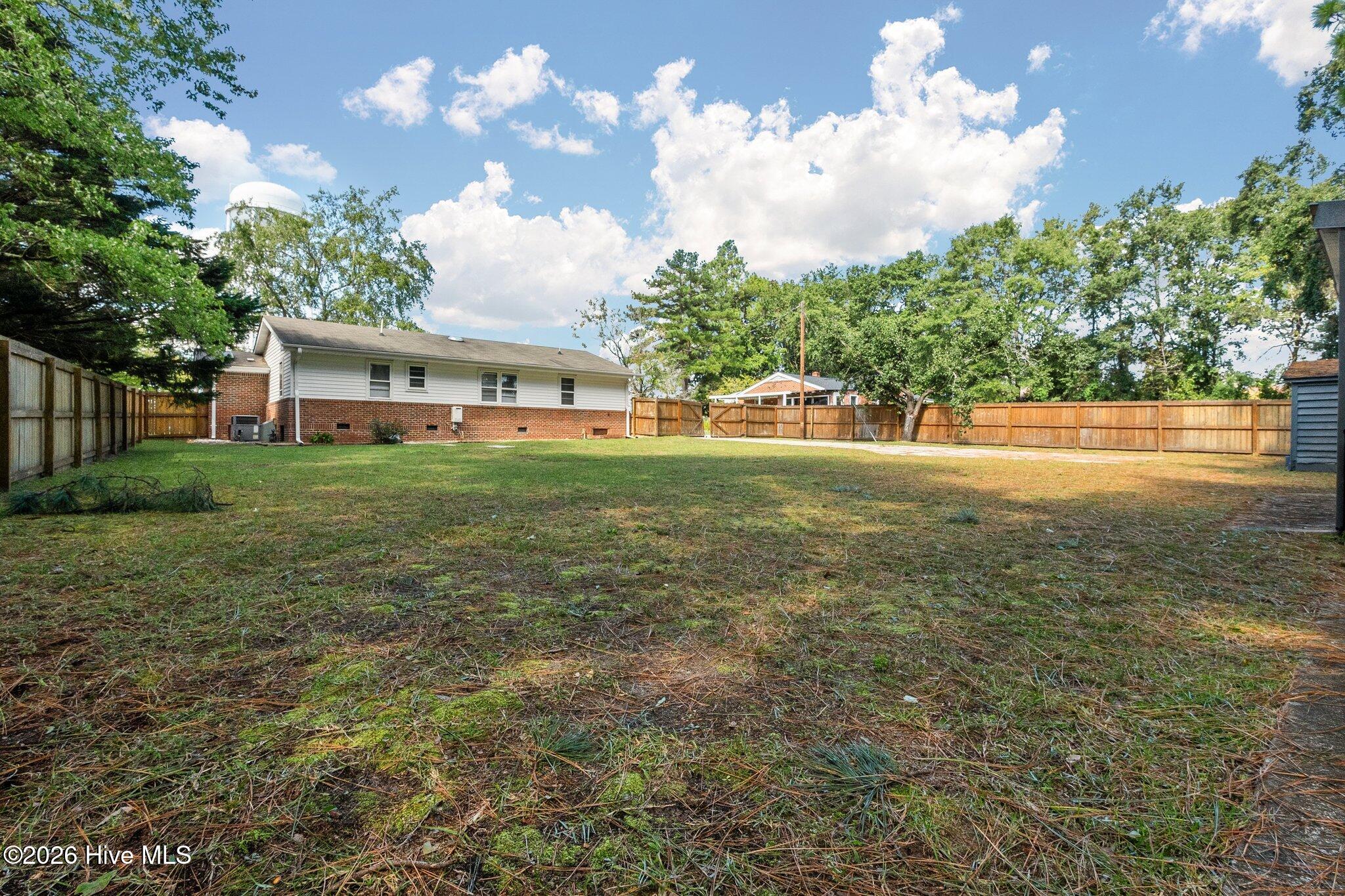 1708 N Poplar Street