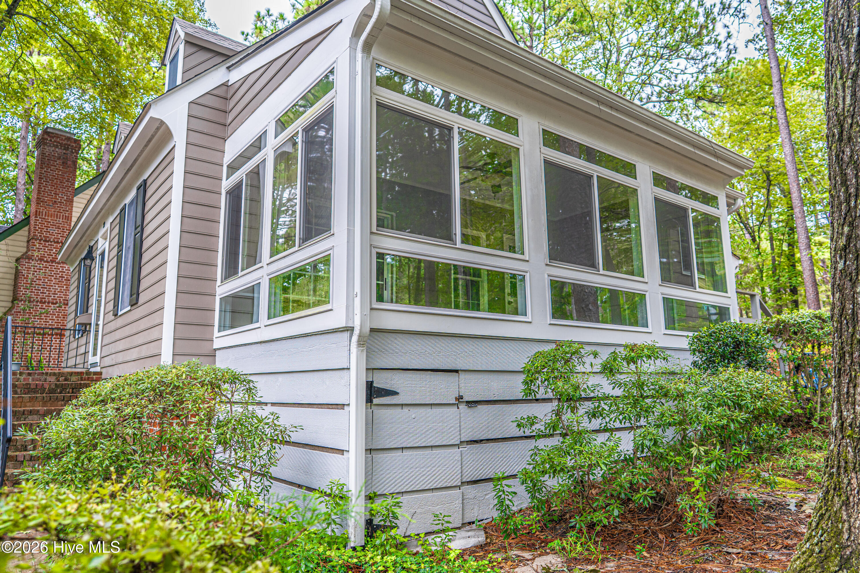 22 Village In The Woods Circle