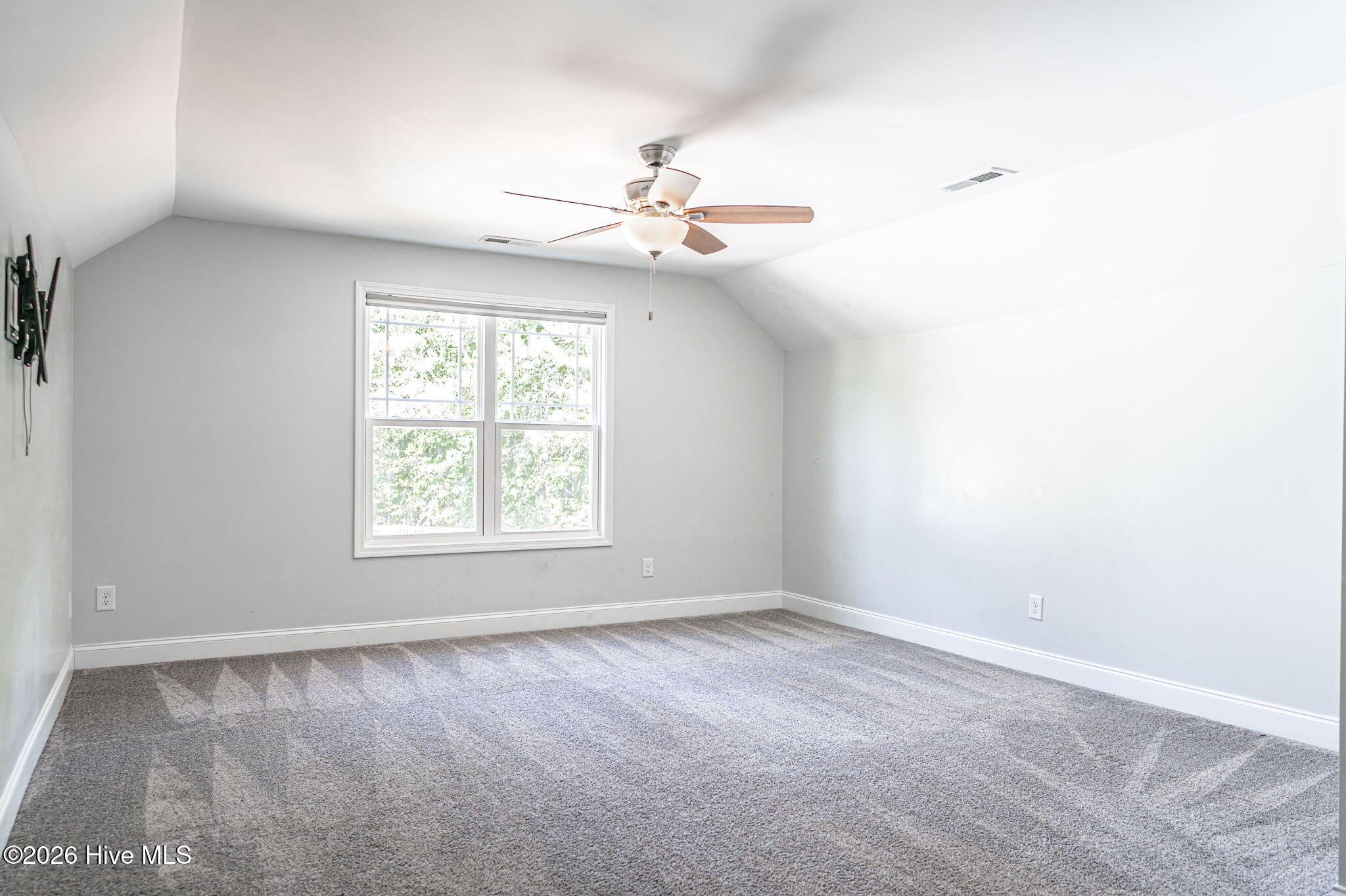 216 Vanderbuilt Court
