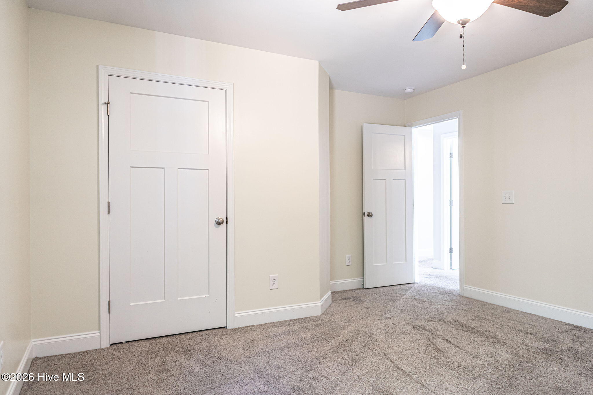 216 Vanderbuilt Court