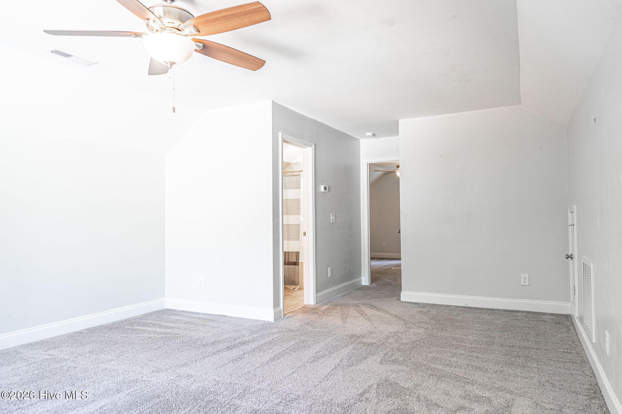 216 Vanderbuilt Court