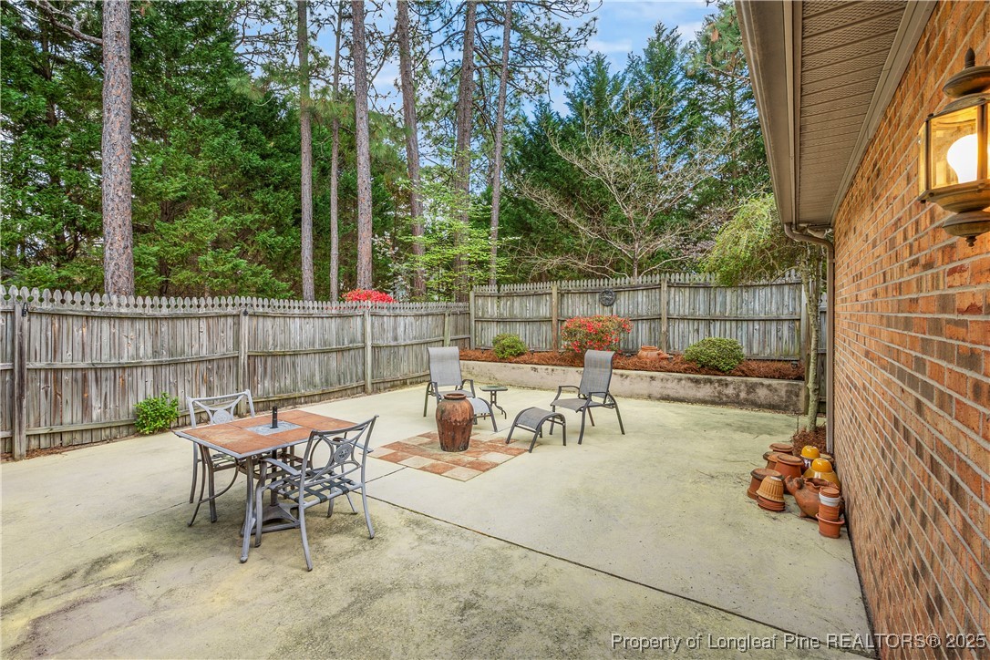 100 Bridle Path Circle