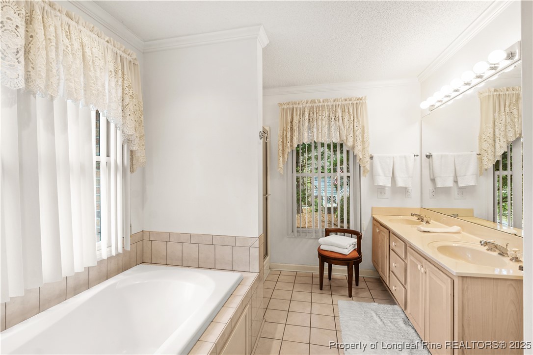 100 Bridle Path Circle