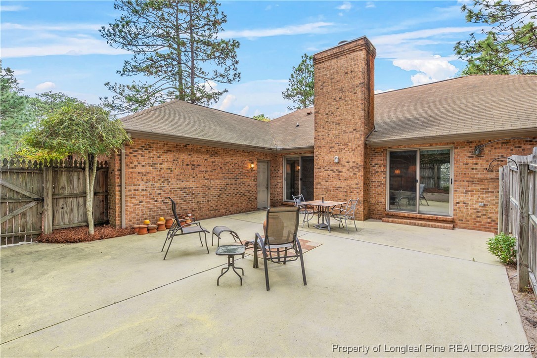 100 Bridle Path Circle