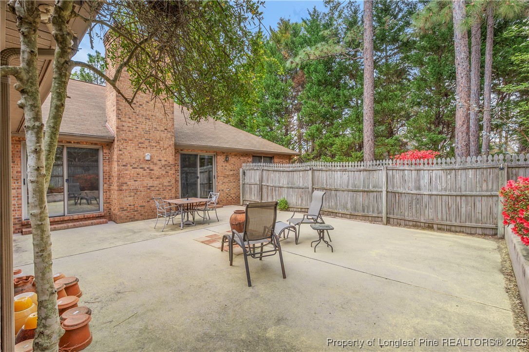 100 Bridle Path Circle