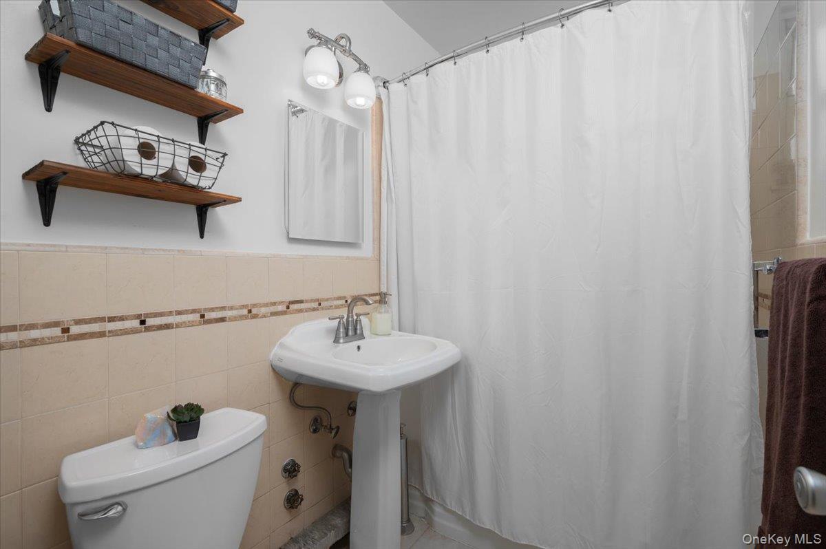 13 Bryant Crescent Unit: 2K