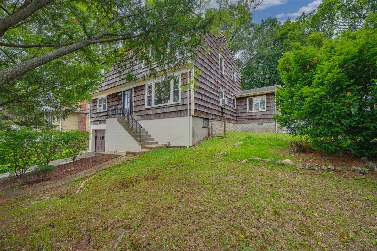 32 Brady Avenue