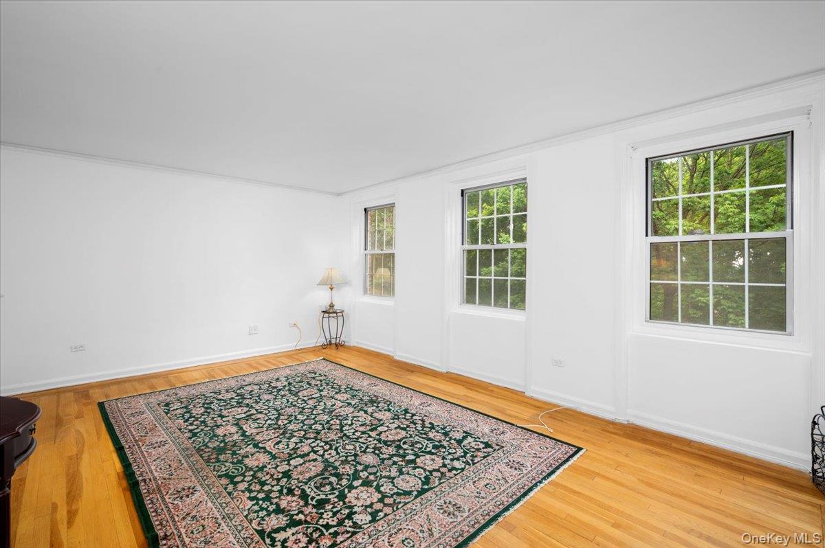 1352 Midland Unit: #3Q