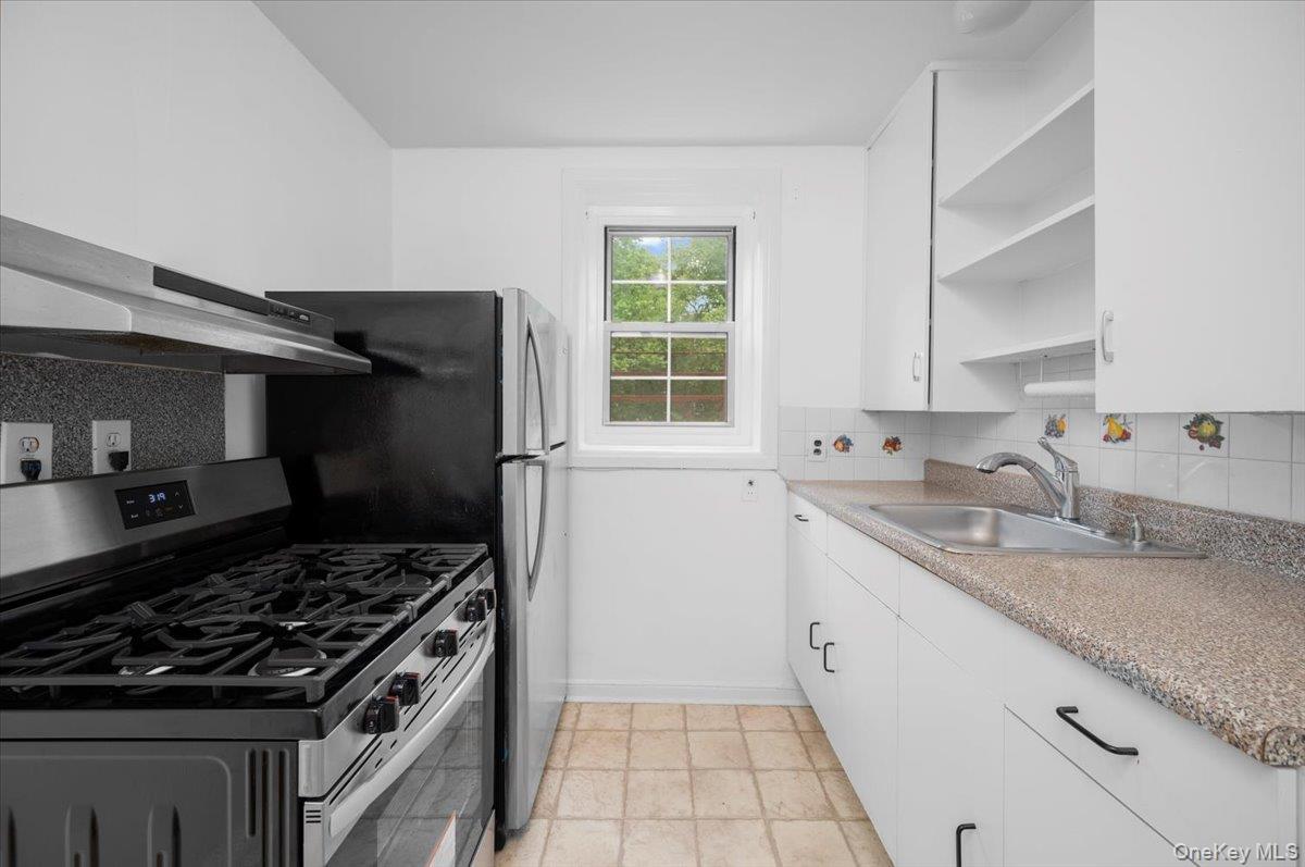 1352 Midland Unit: #3Q