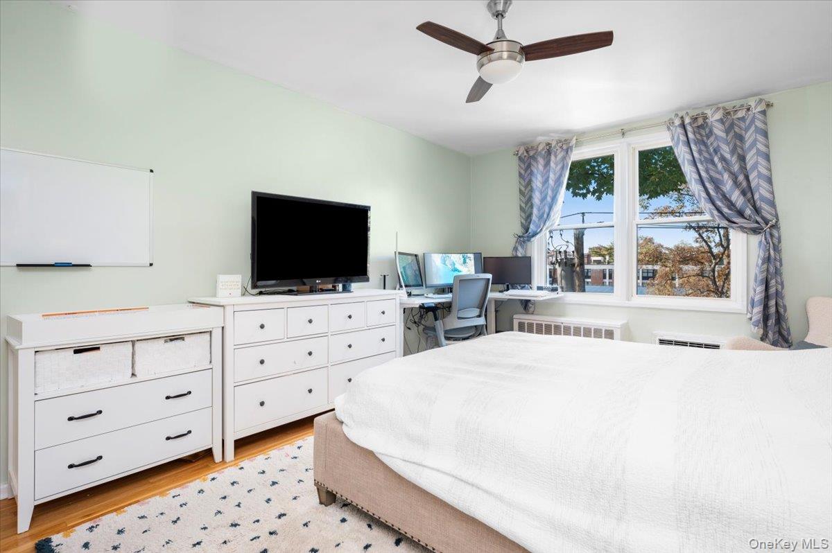 953 W Boston Post Road Unit: 3G