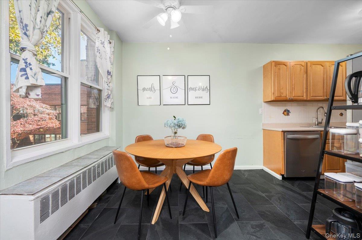 953 W Boston Post Road Unit: 3G