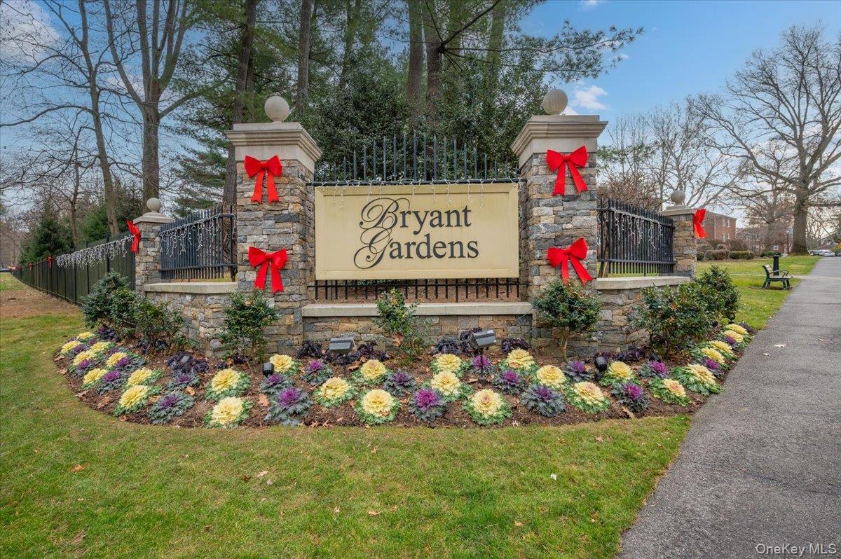 13 Bryant Crescent Unit: 2K